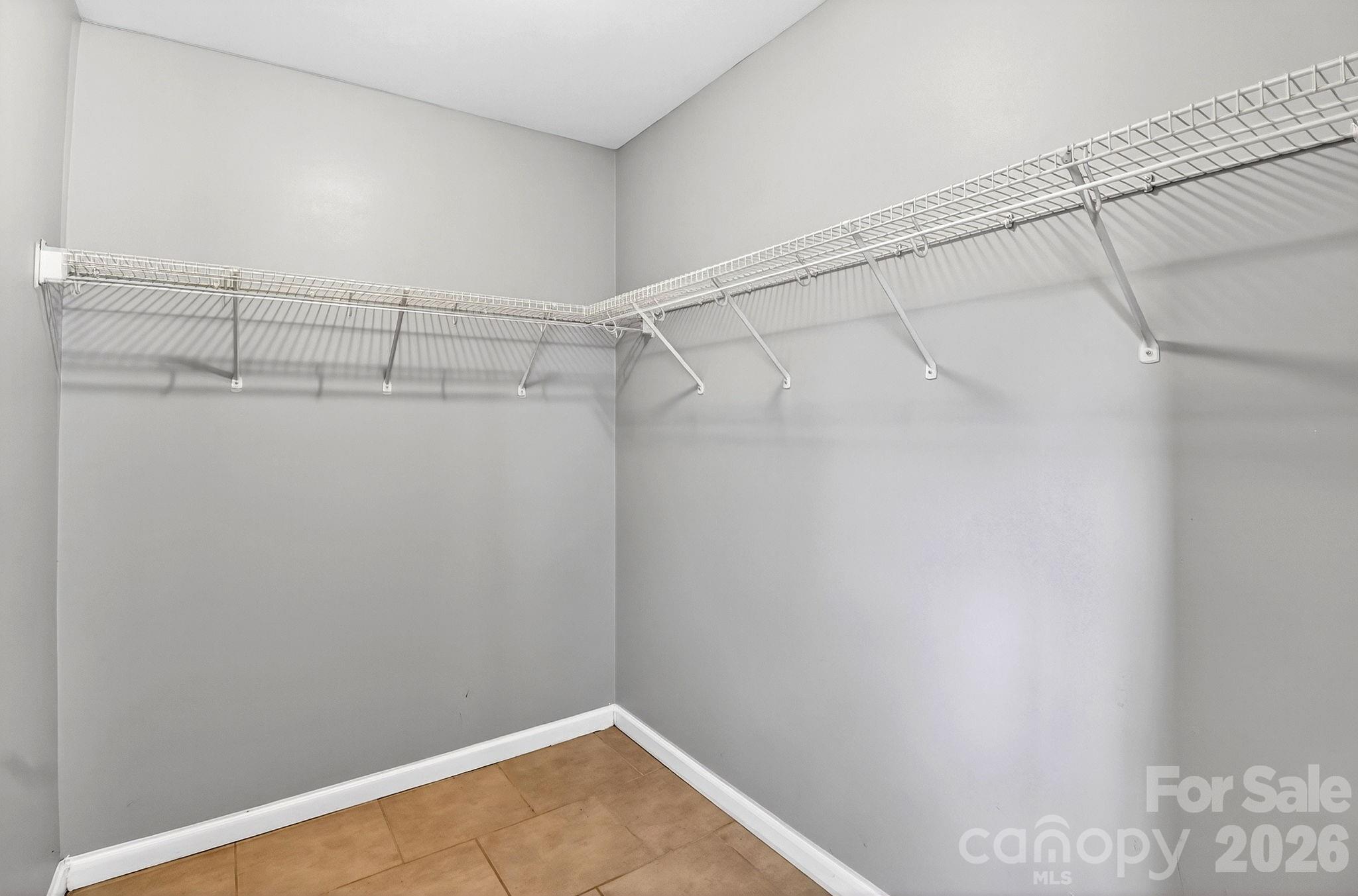 3335 Avalon Avenue — Charlotte
