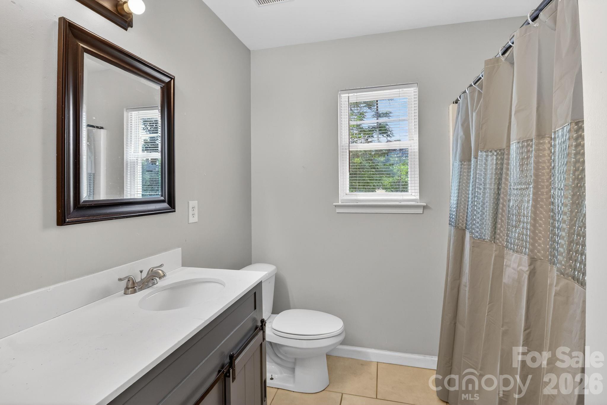 3335 Avalon Avenue — Charlotte