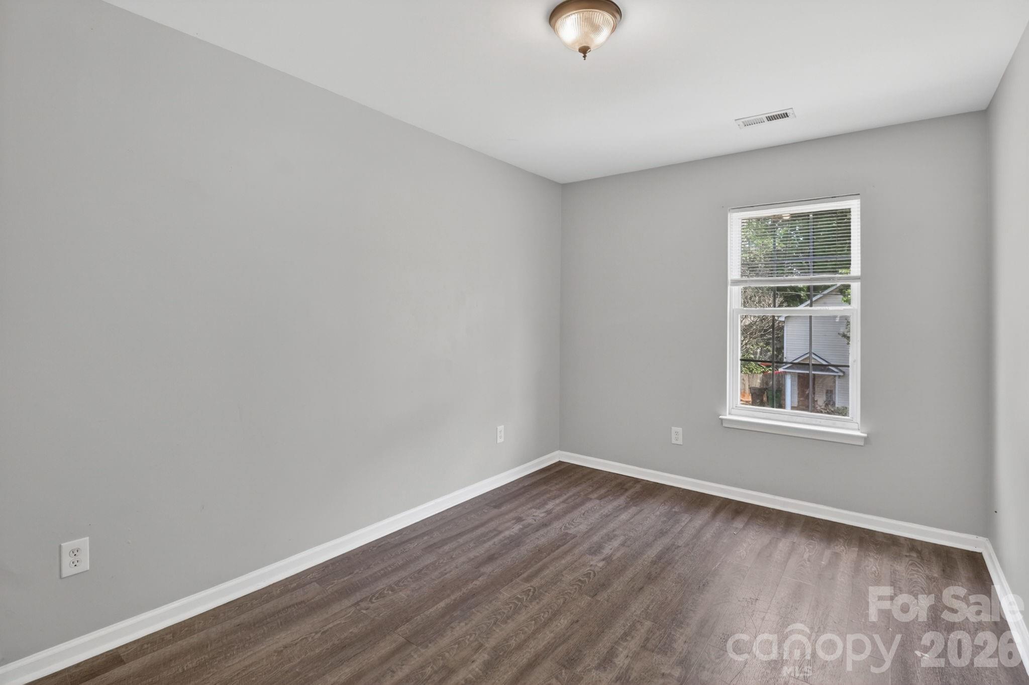 3335 Avalon Avenue — Charlotte