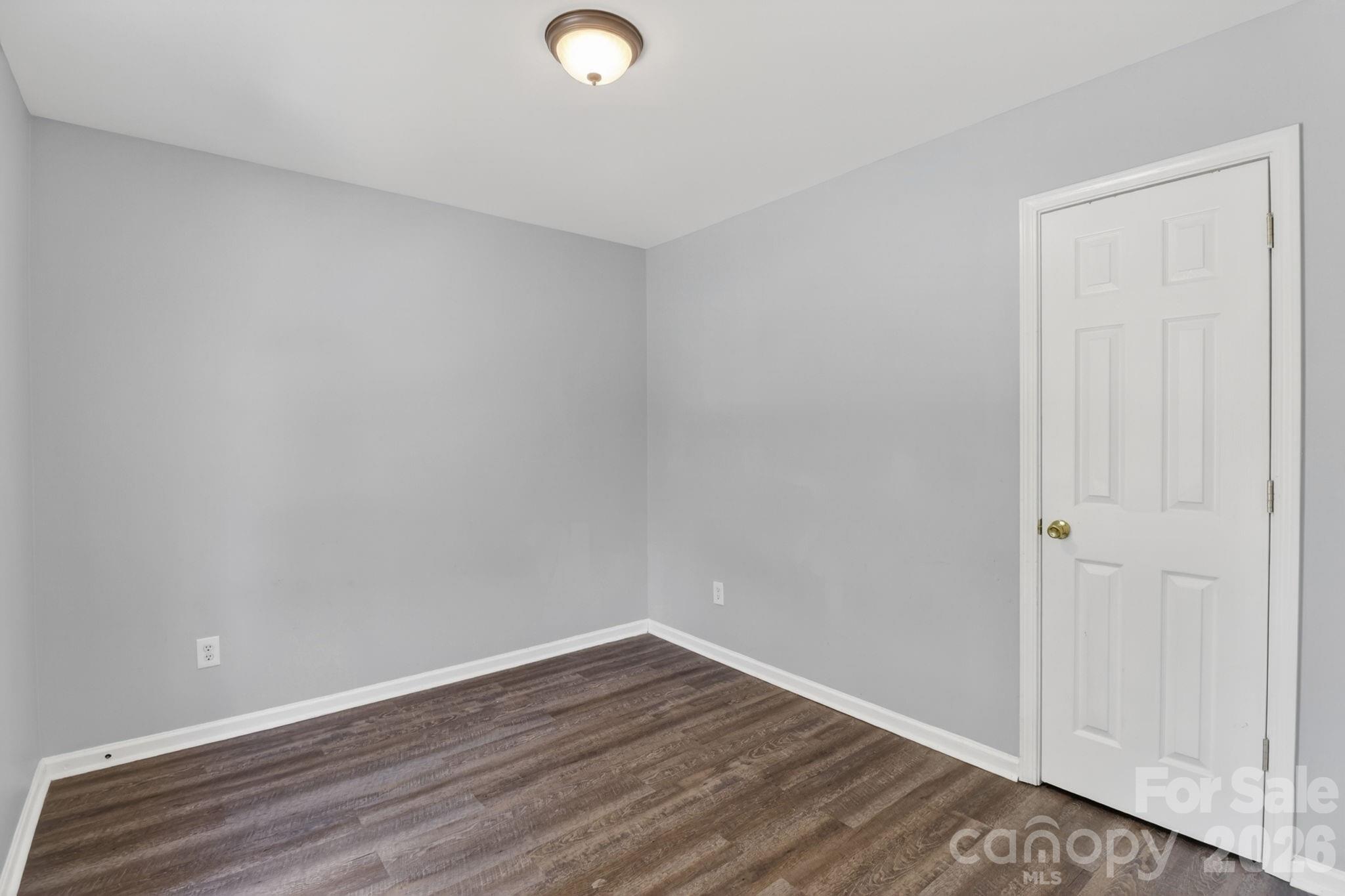 3335 Avalon Avenue — Charlotte