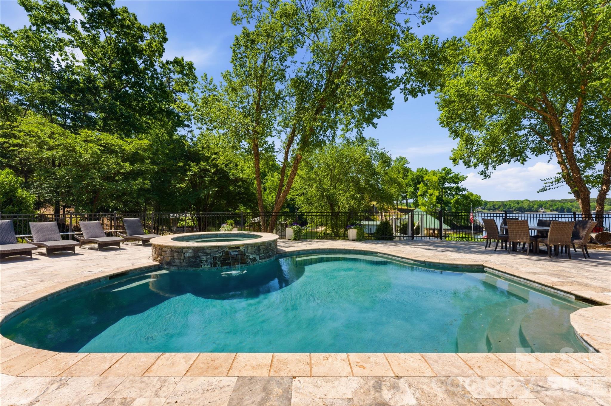 17812 Wilbanks Drive — Charlotte