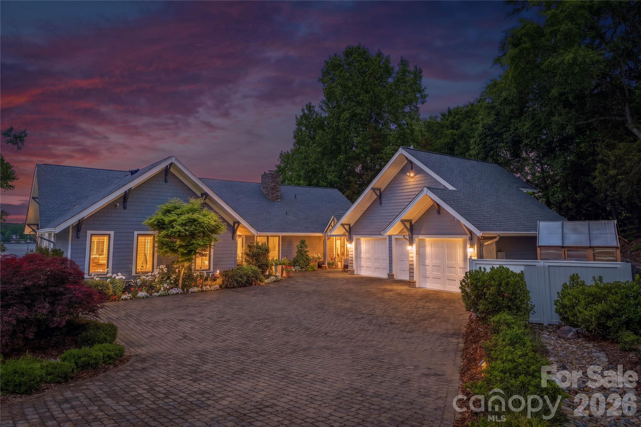 17812 Wilbanks Drive — Charlotte