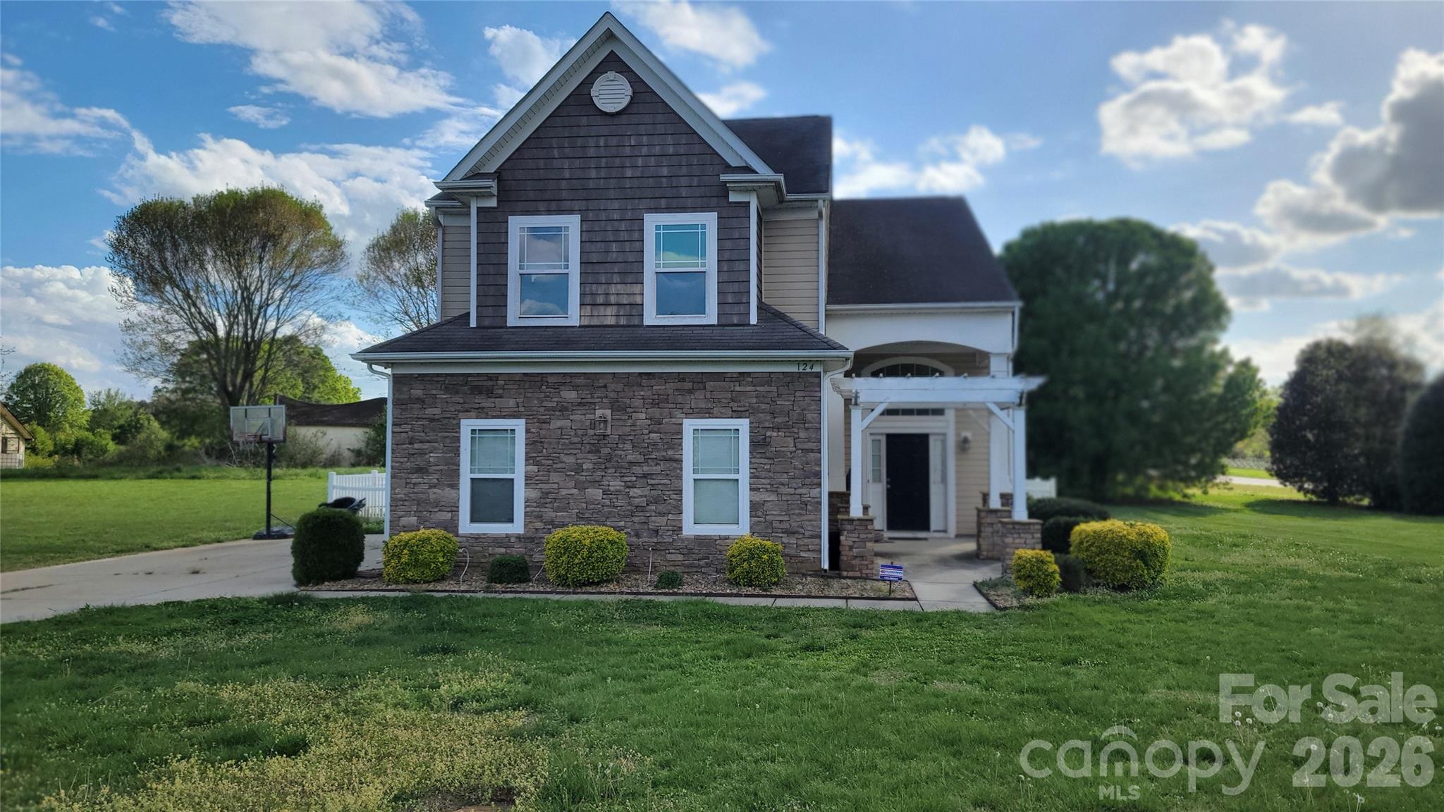 124 Settlers Grove Lane — Salisbury