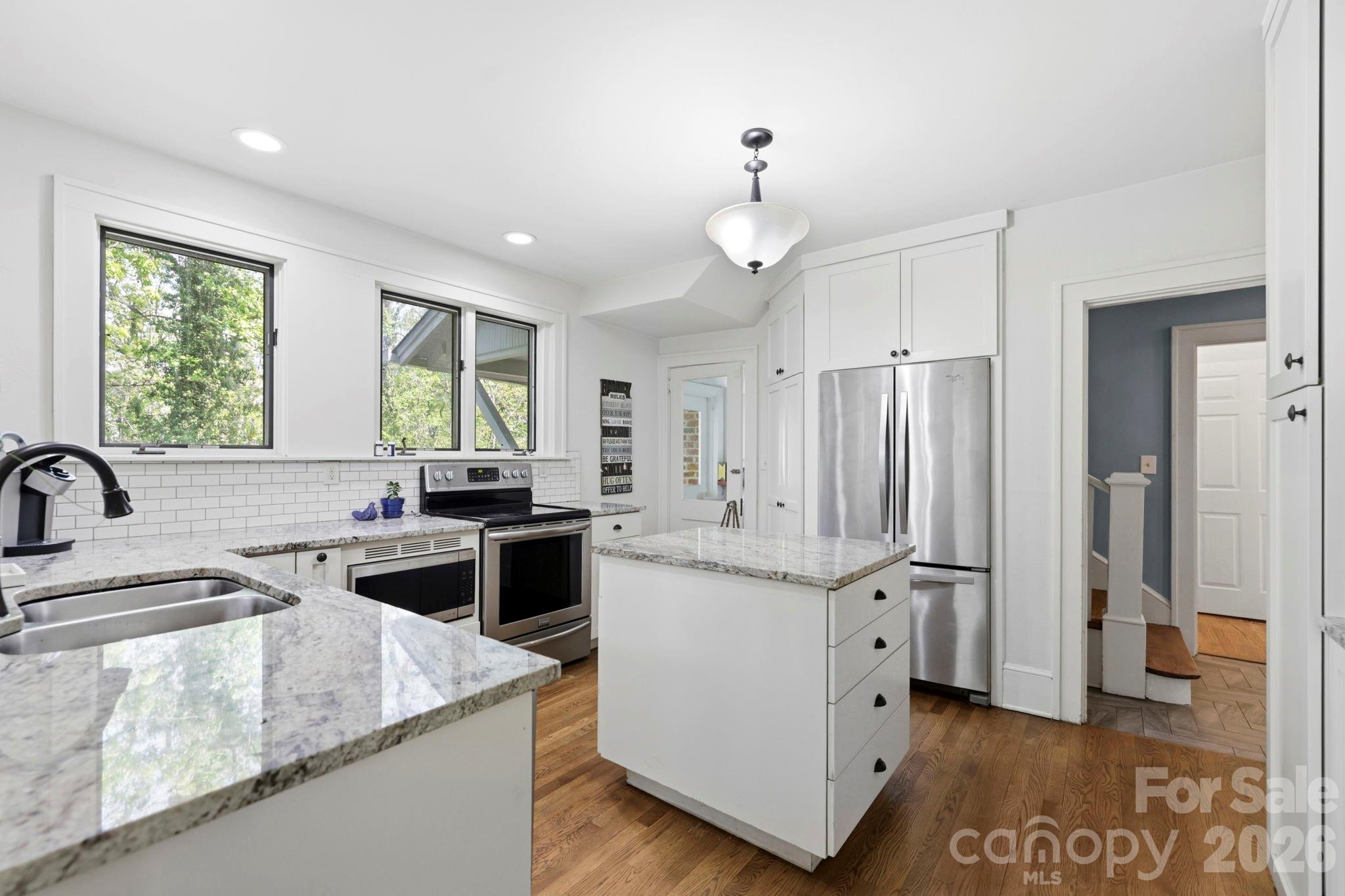 41 Chiles Avenue — Asheville