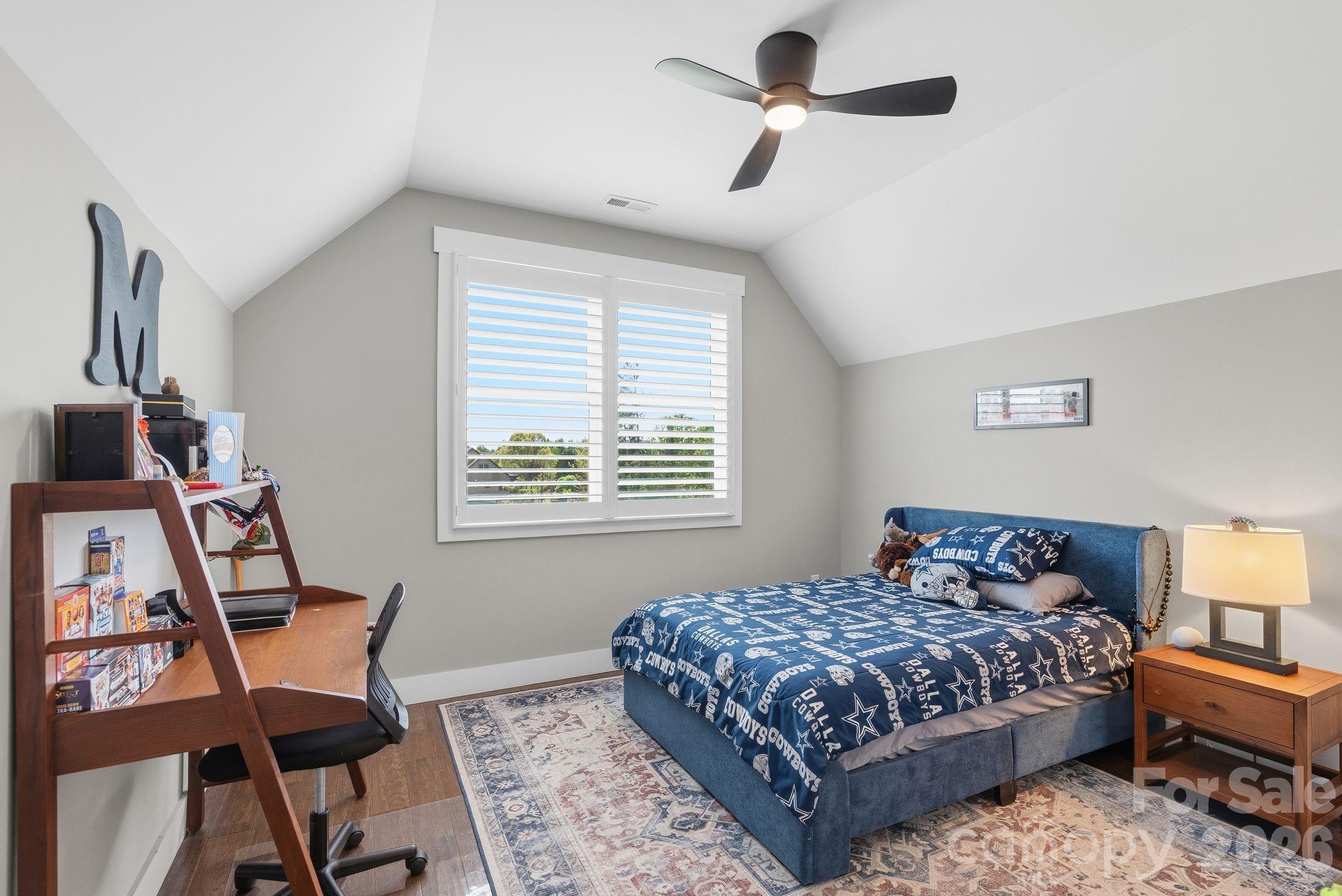 90 Gracie Lane — Weaverville