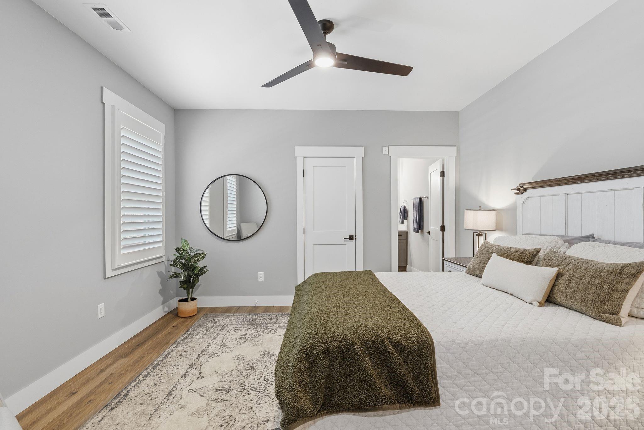 90 Gracie Lane — Weaverville