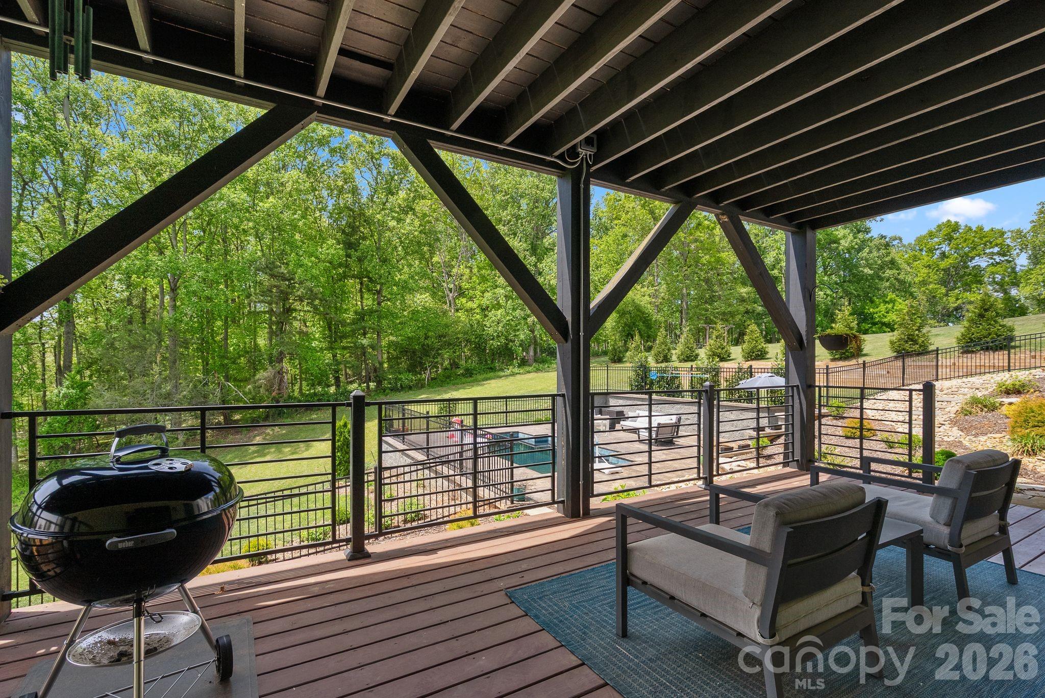 90 Gracie Lane — Weaverville