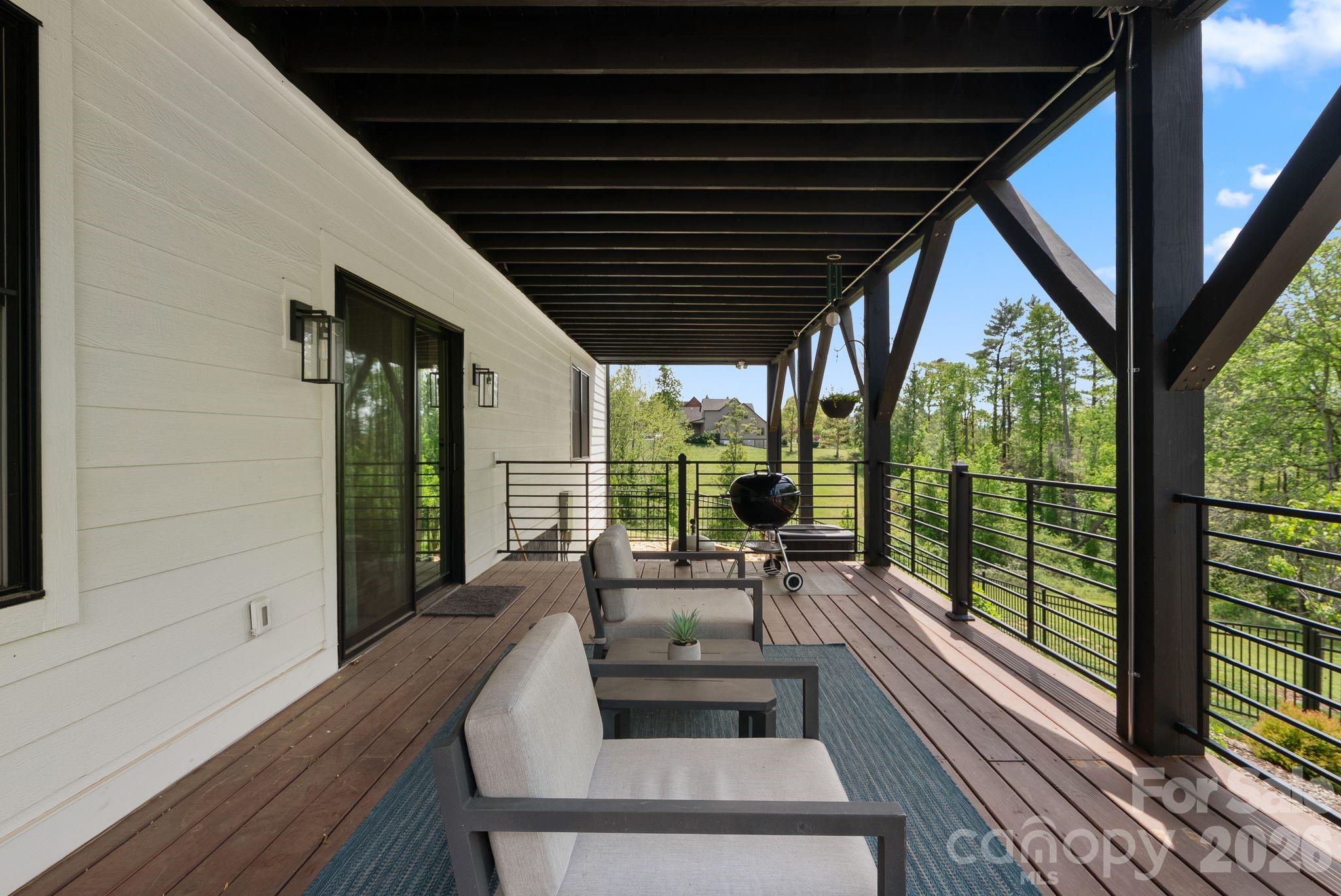 90 Gracie Lane — Weaverville