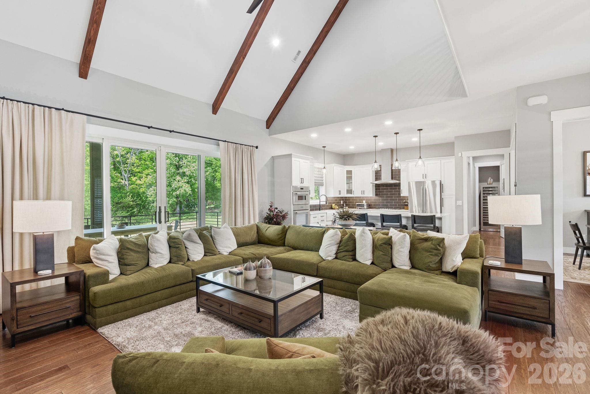 90 Gracie Lane — Weaverville