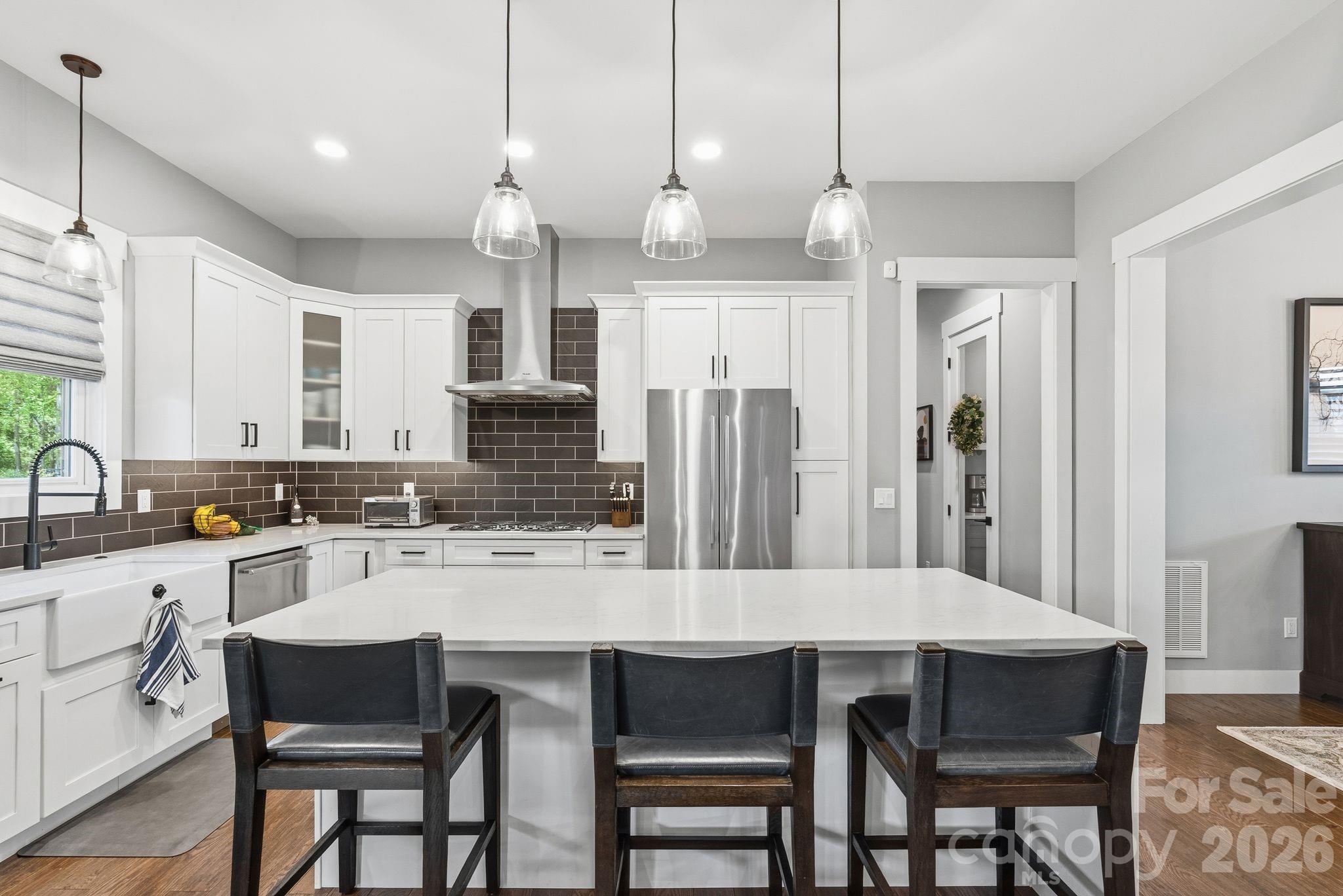 90 Gracie Lane — Weaverville