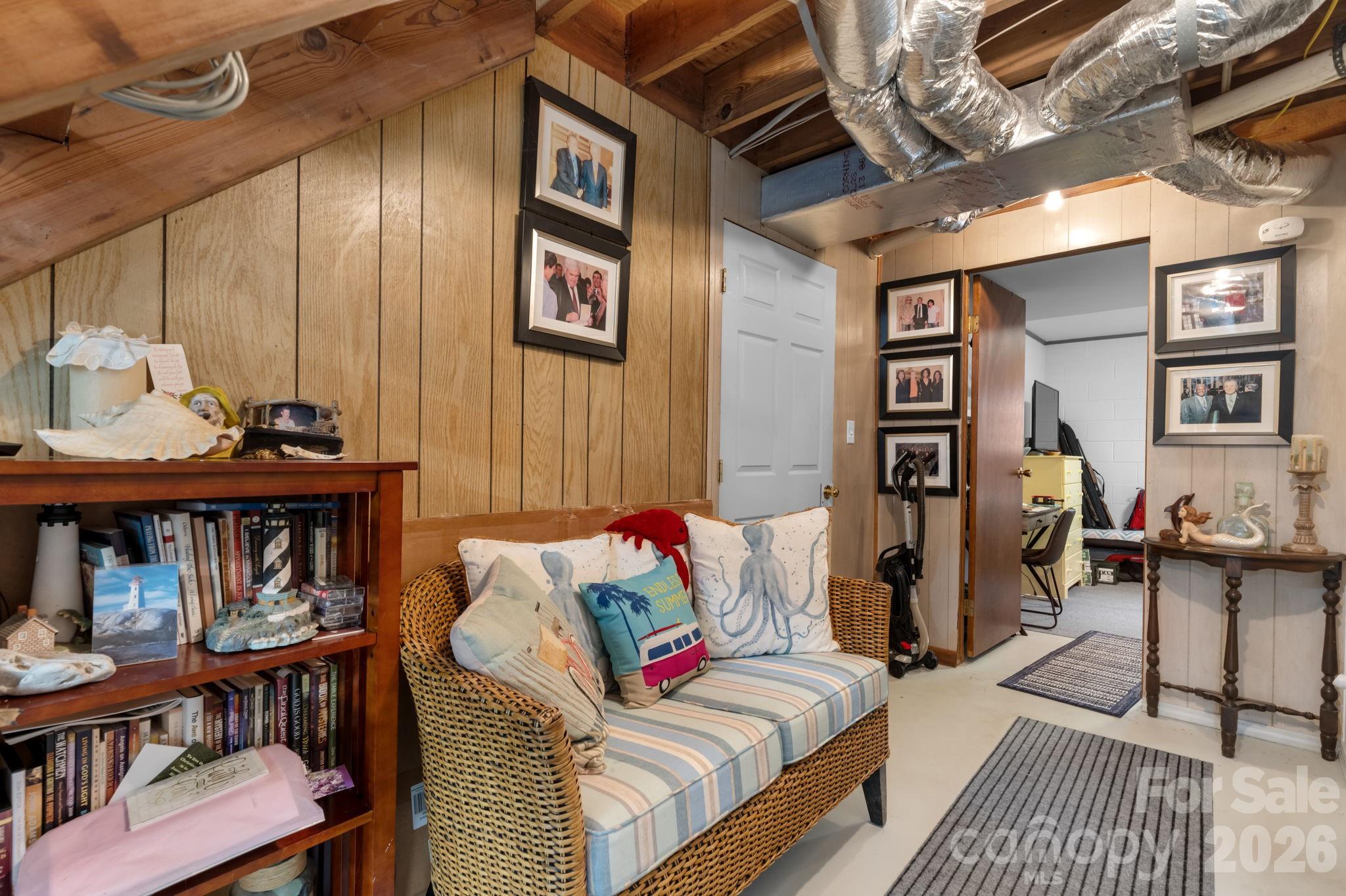 475 Hendren Road — Moravian Falls