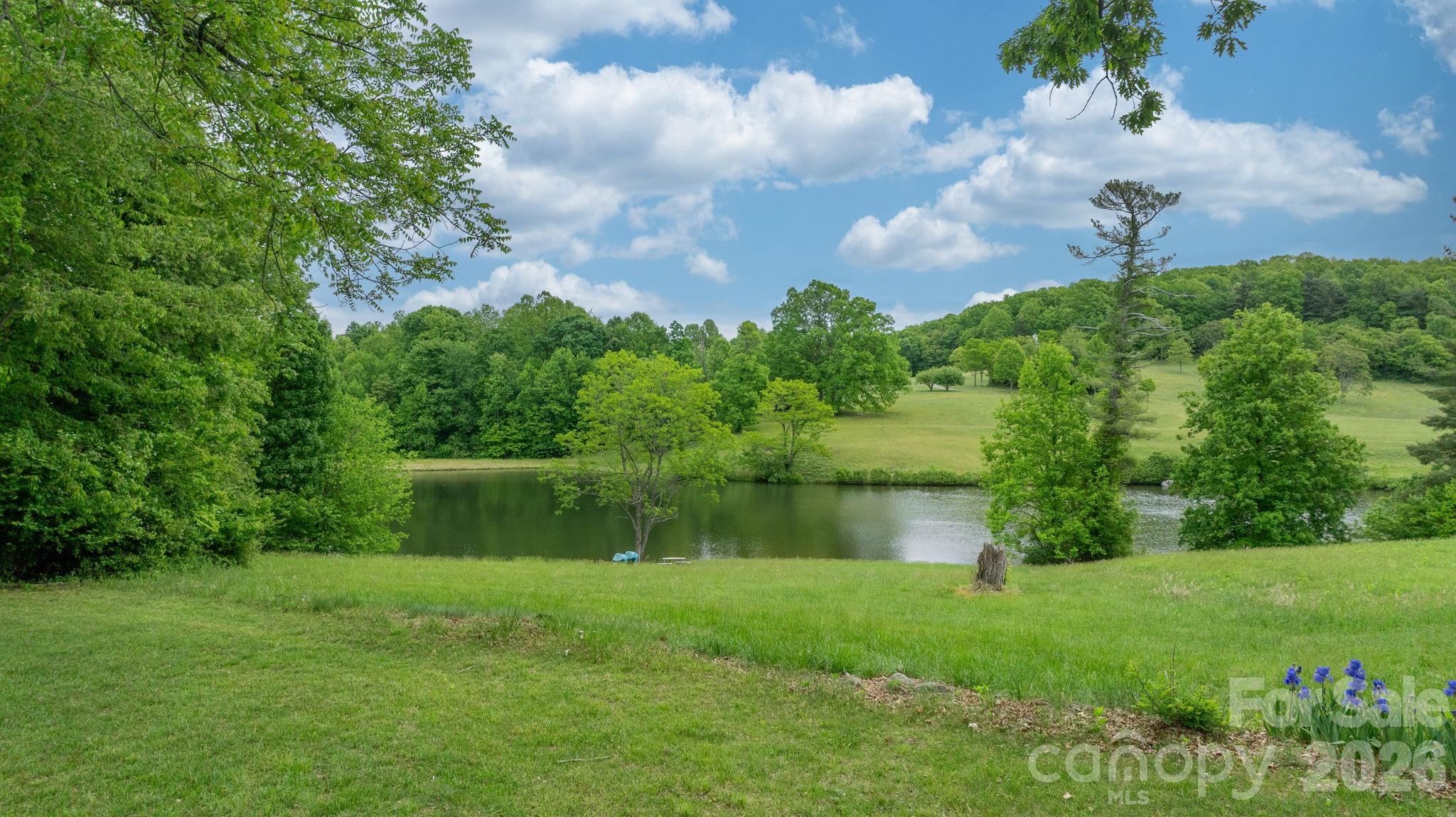 475 Hendren Road — Moravian Falls