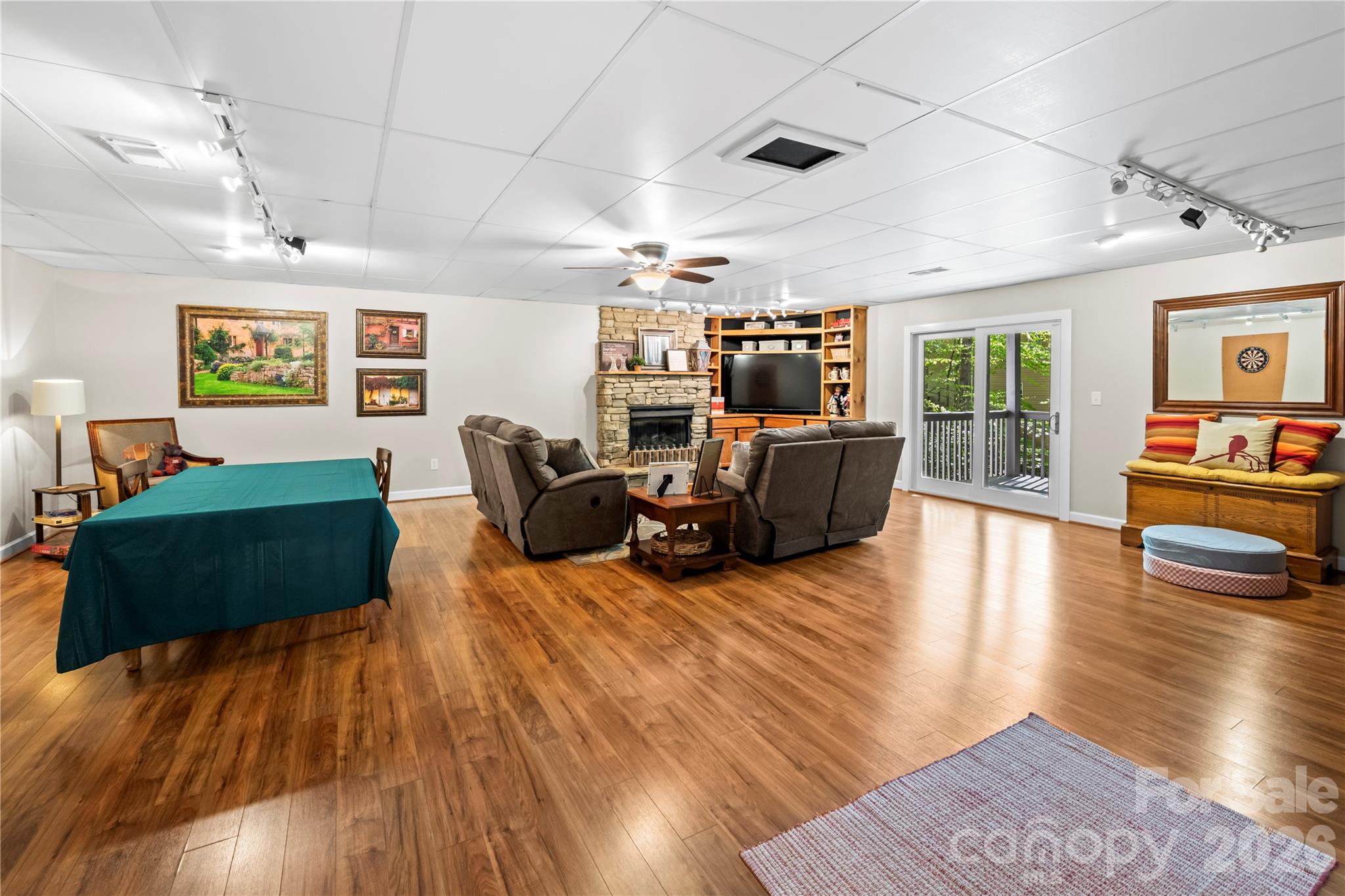 1801 Riverview Court — Hendersonville