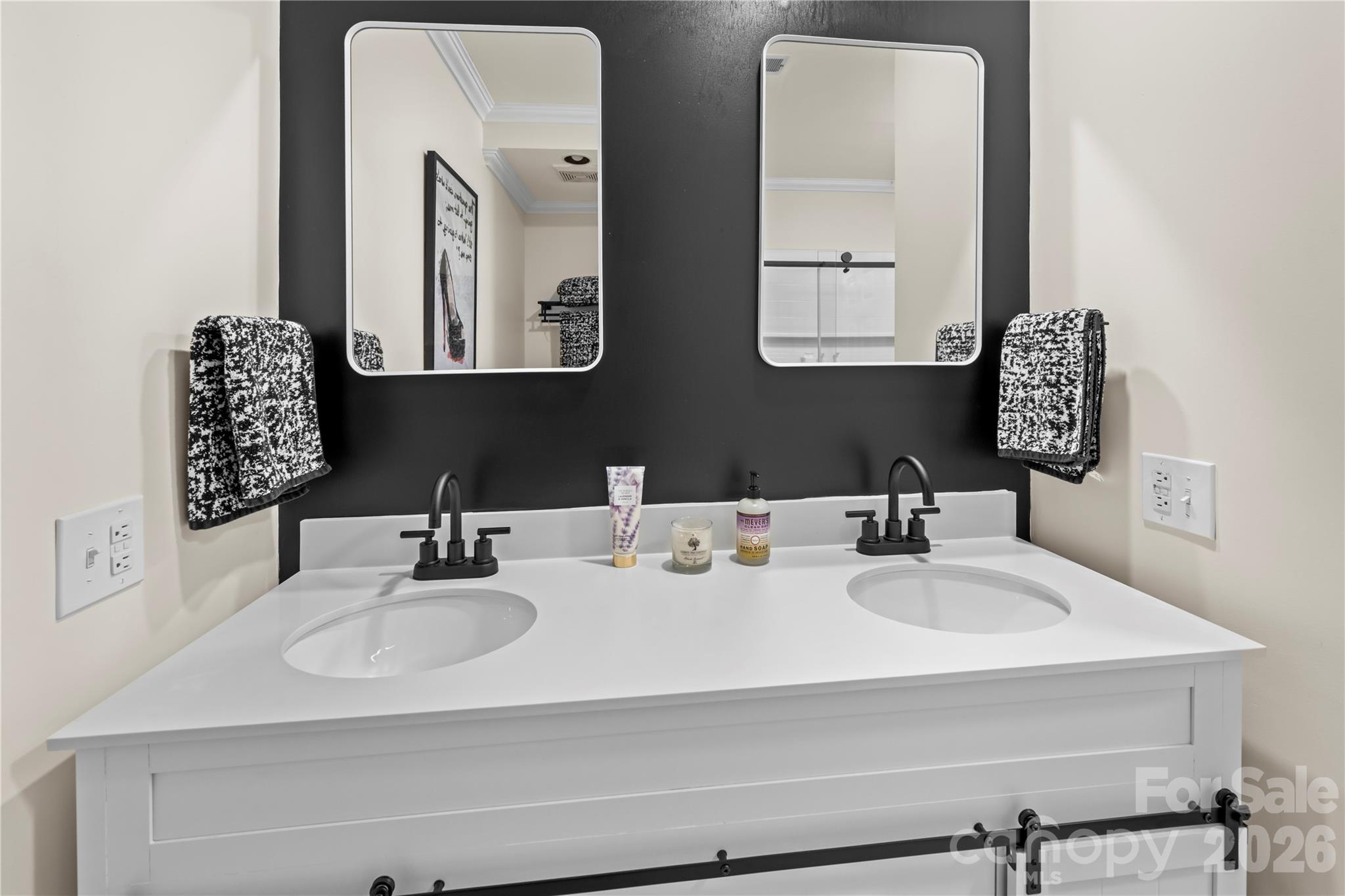 1801 Riverview Court — Hendersonville