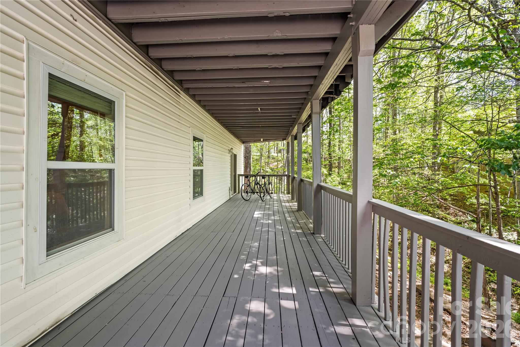 1801 Riverview Court — Hendersonville