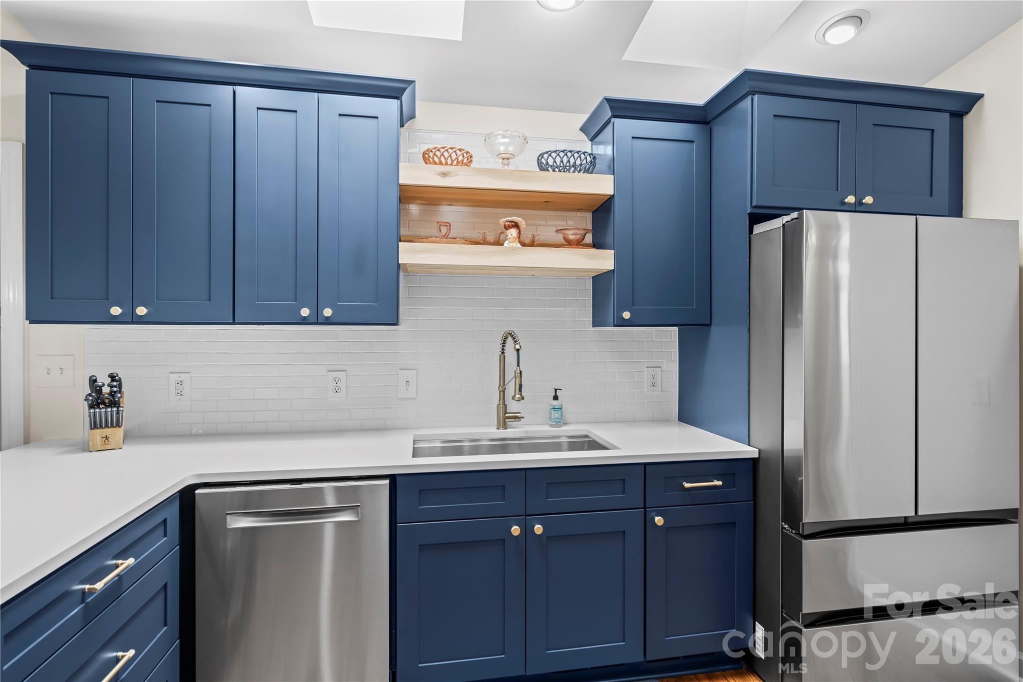 1801 Riverview Court — Hendersonville