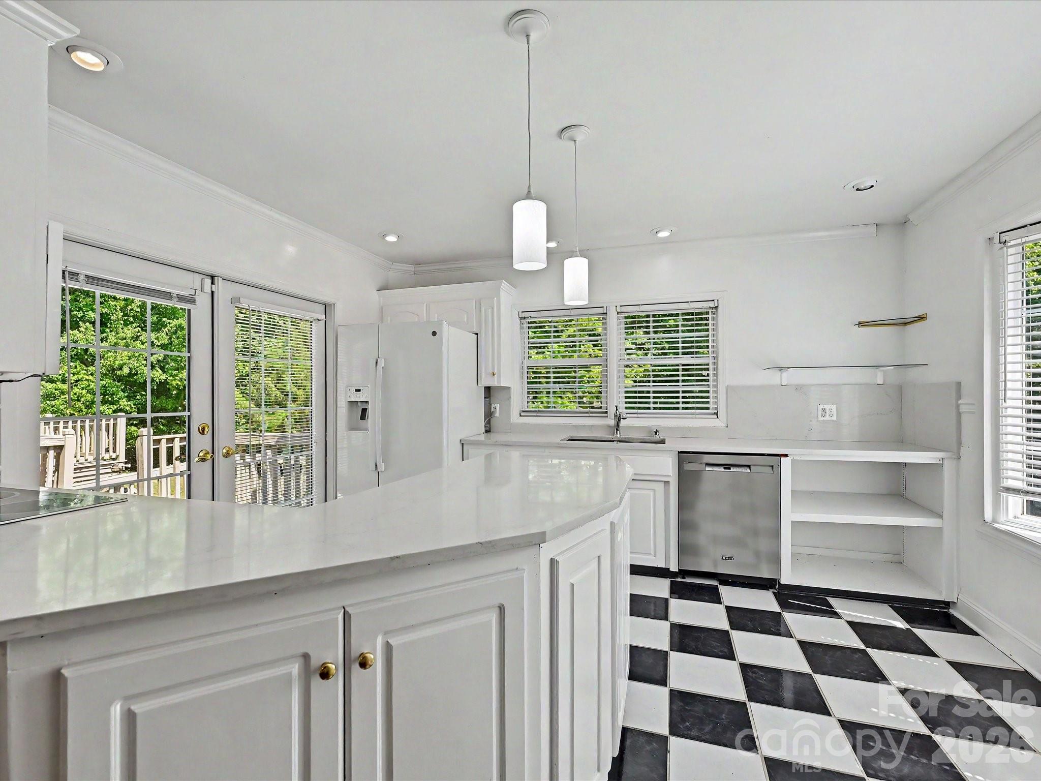 1011 Tarlton Drive — Shelby