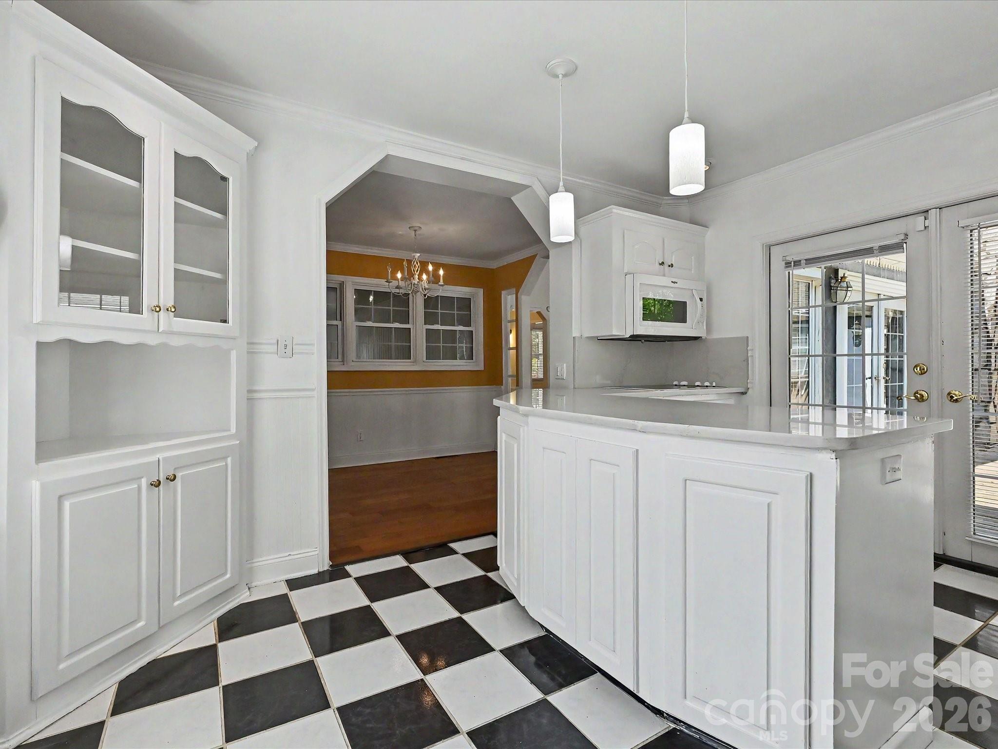 1011 Tarlton Drive — Shelby