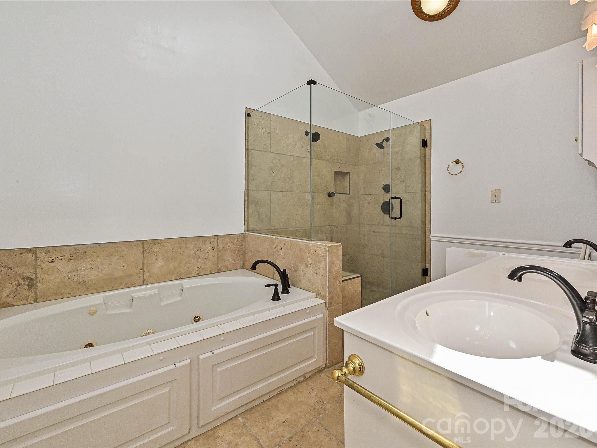 1011 Tarlton Drive — Shelby