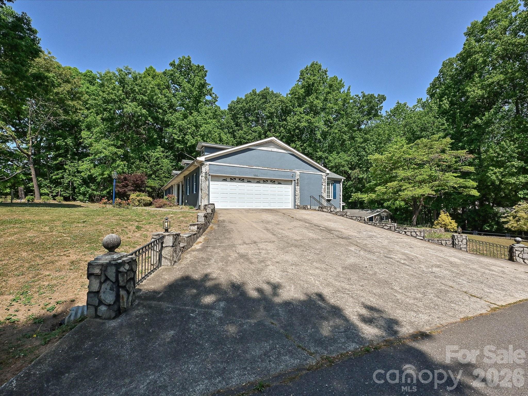 1011 Tarlton Drive — Shelby