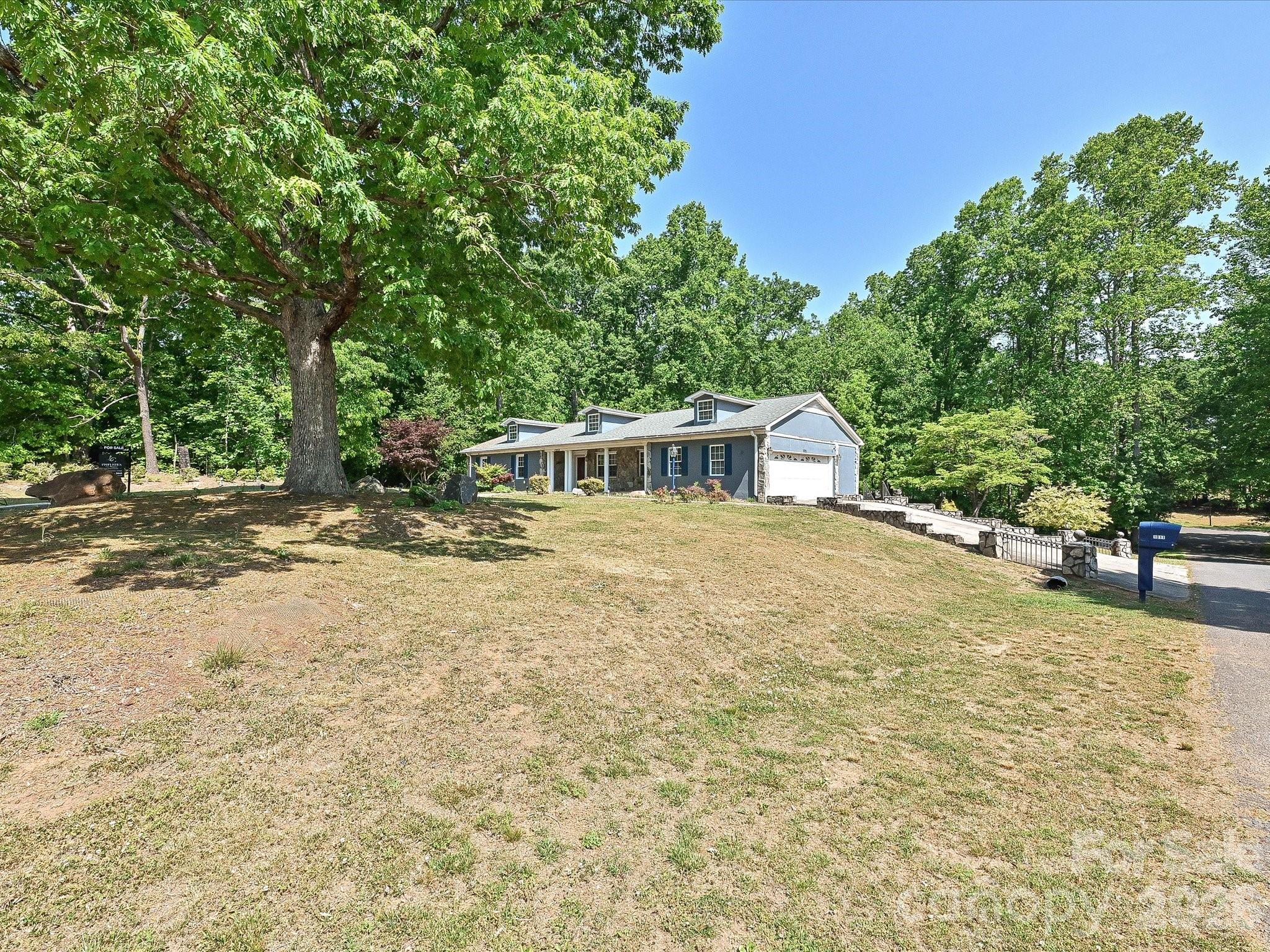 1011 Tarlton Drive — Shelby