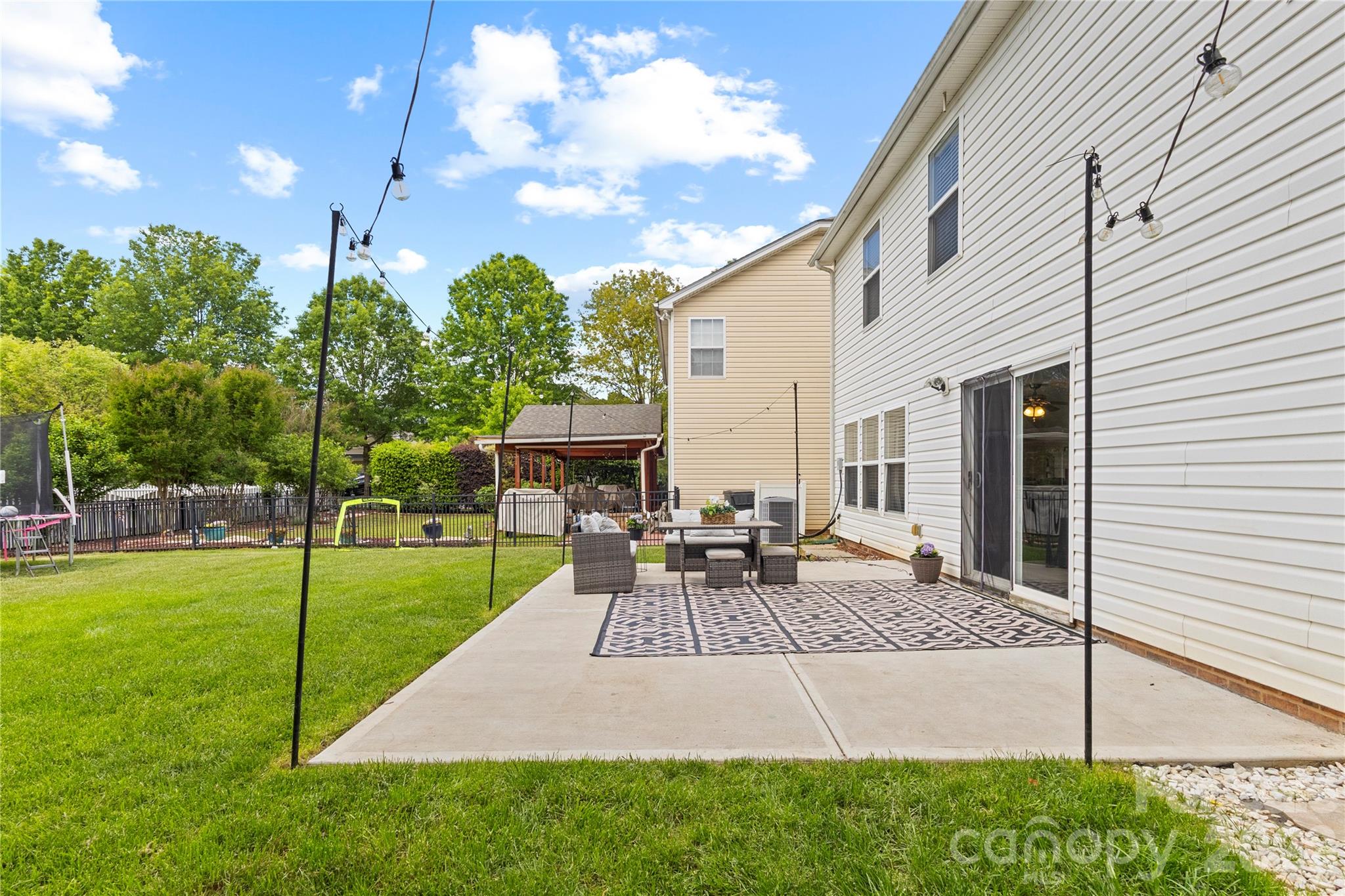 10510 Hawick Court — Charlotte