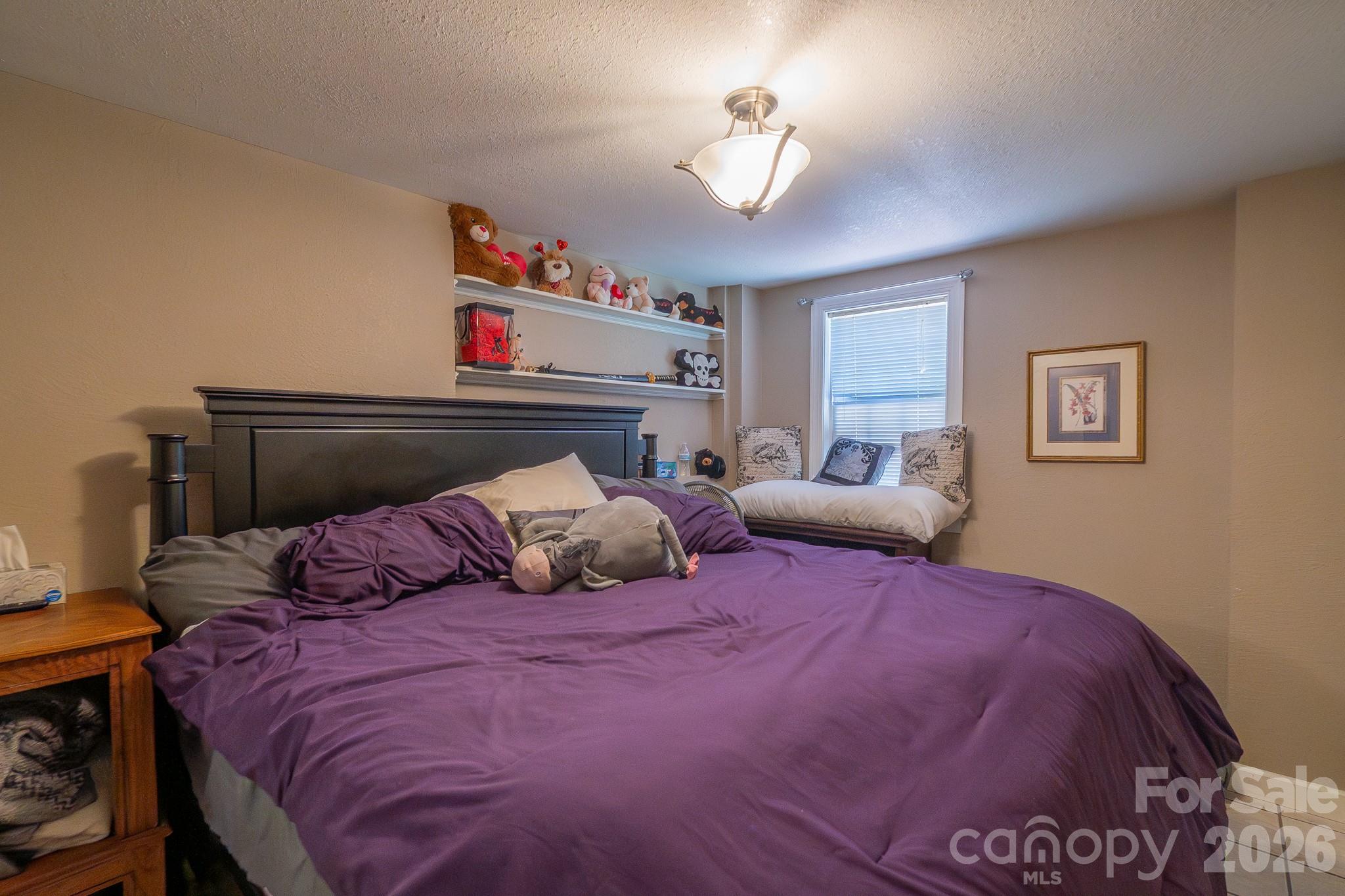 44446 Field Road — New London