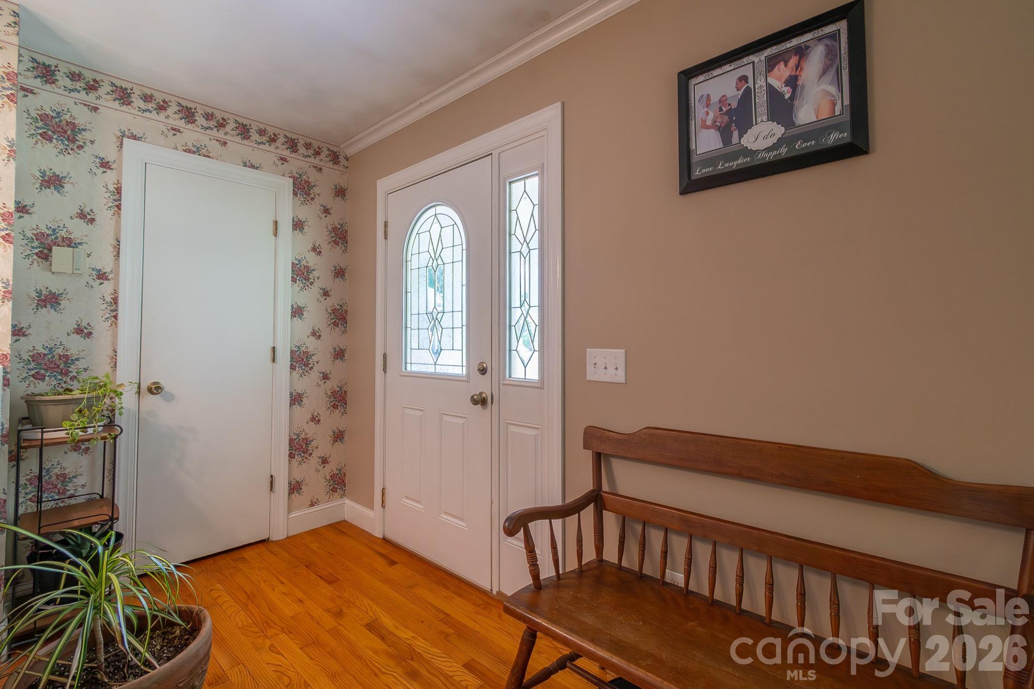 44446 Field Road — New London