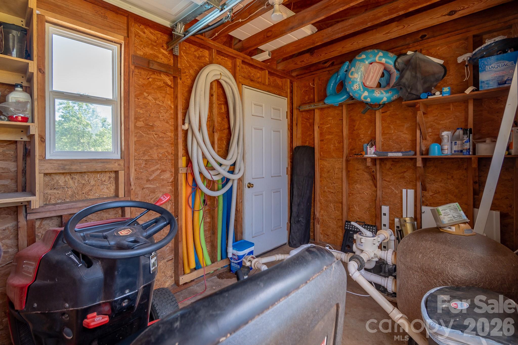 44446 Field Road — New London