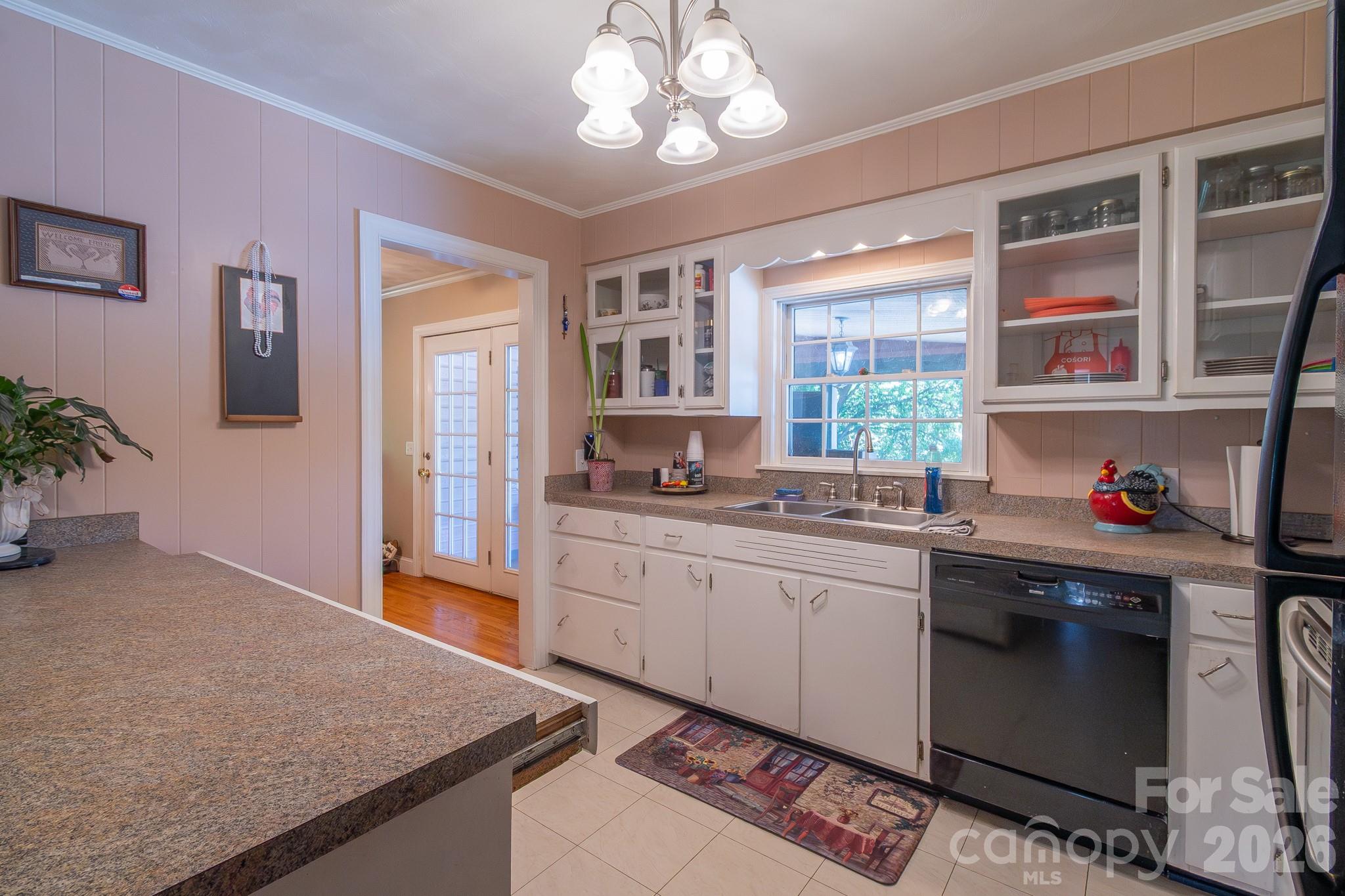 44446 Field Road — New London