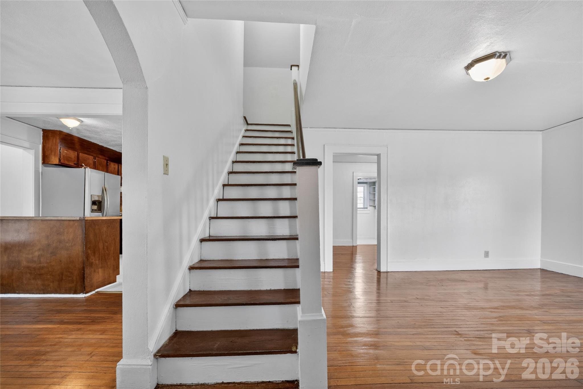 3833 1st Avenue SW — Hickory
