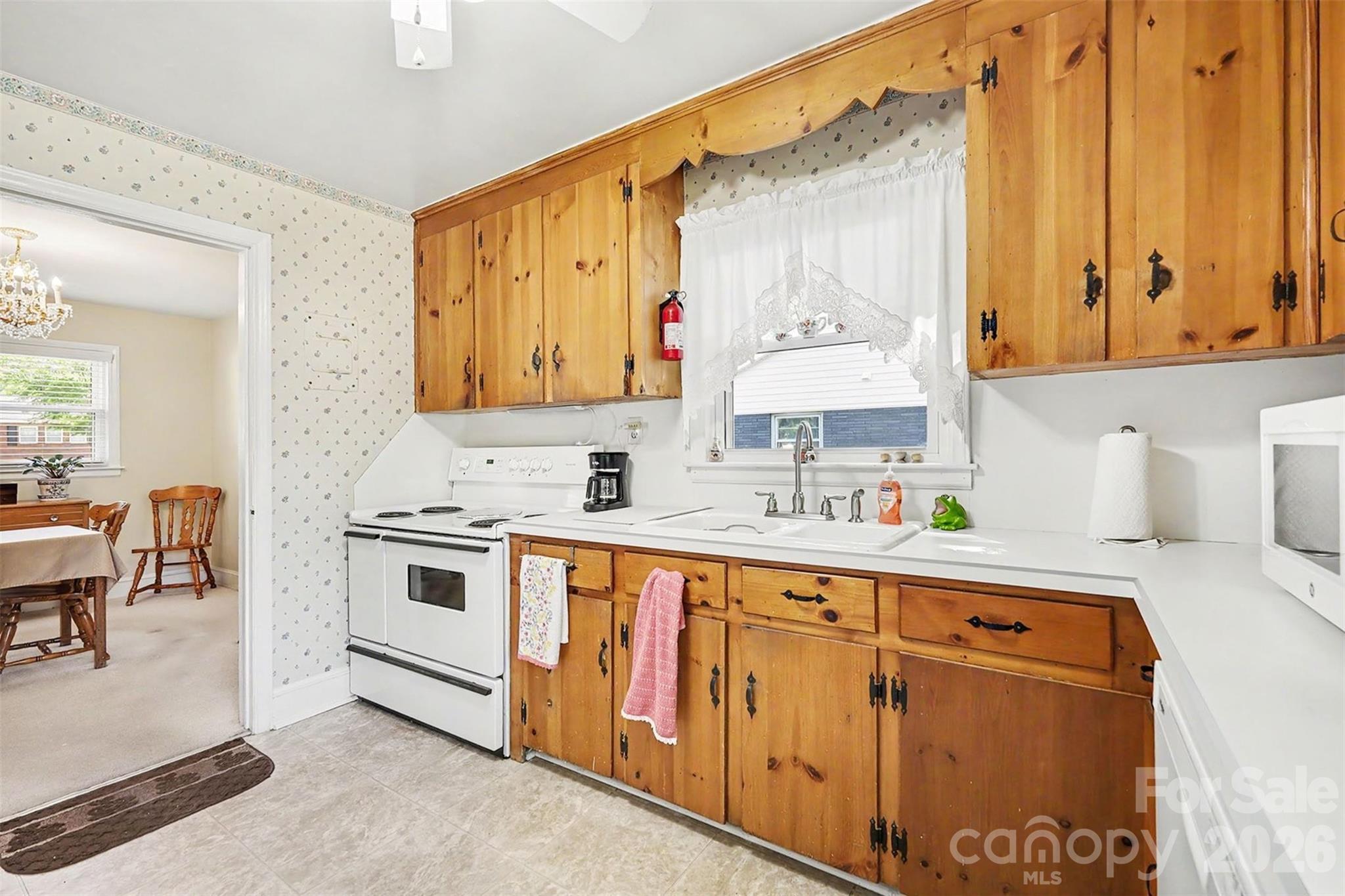 2240 Ashley Road — Charlotte