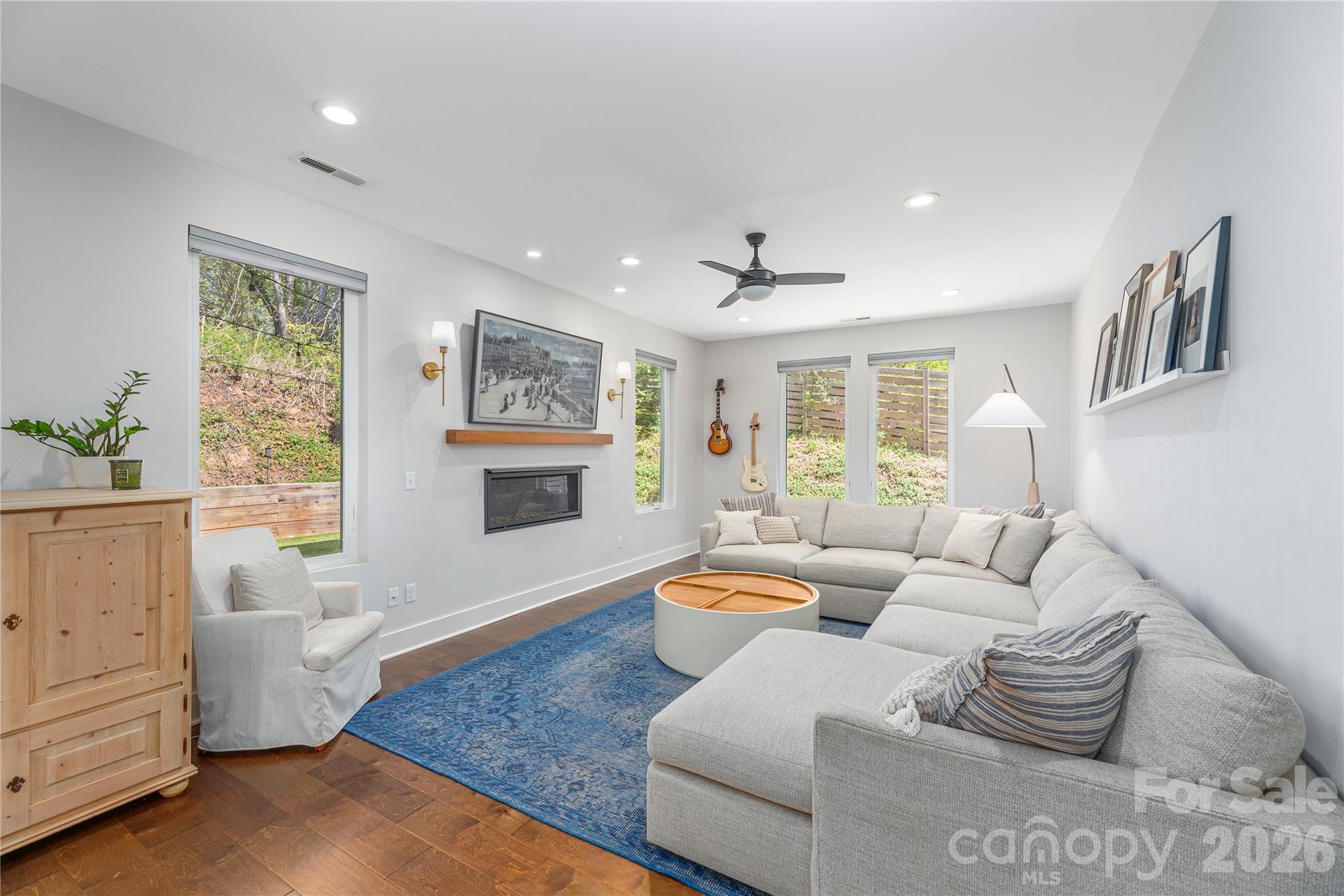 206 Torch Light Way — Asheville