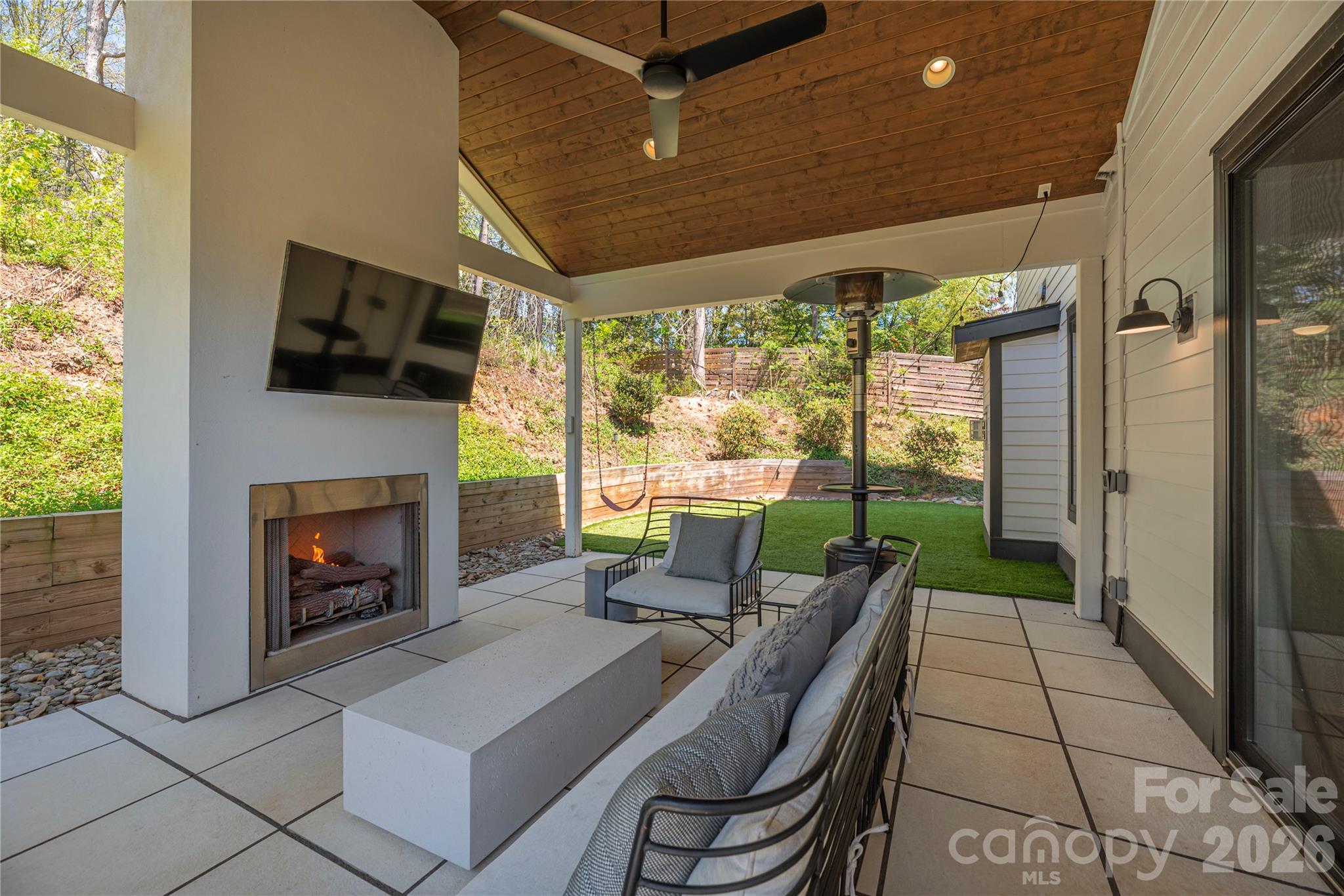 206 Torch Light Way — Asheville