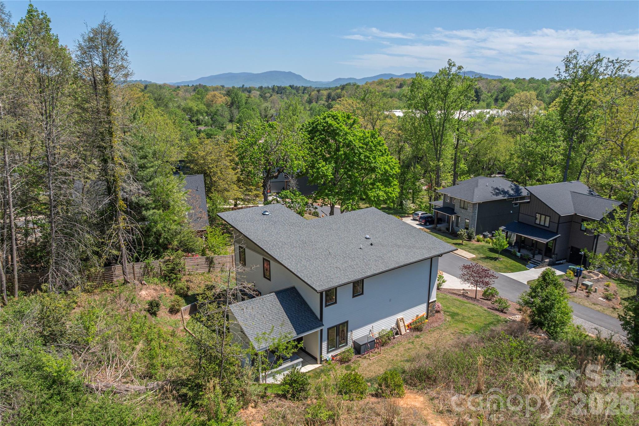 206 Torch Light Way — Asheville