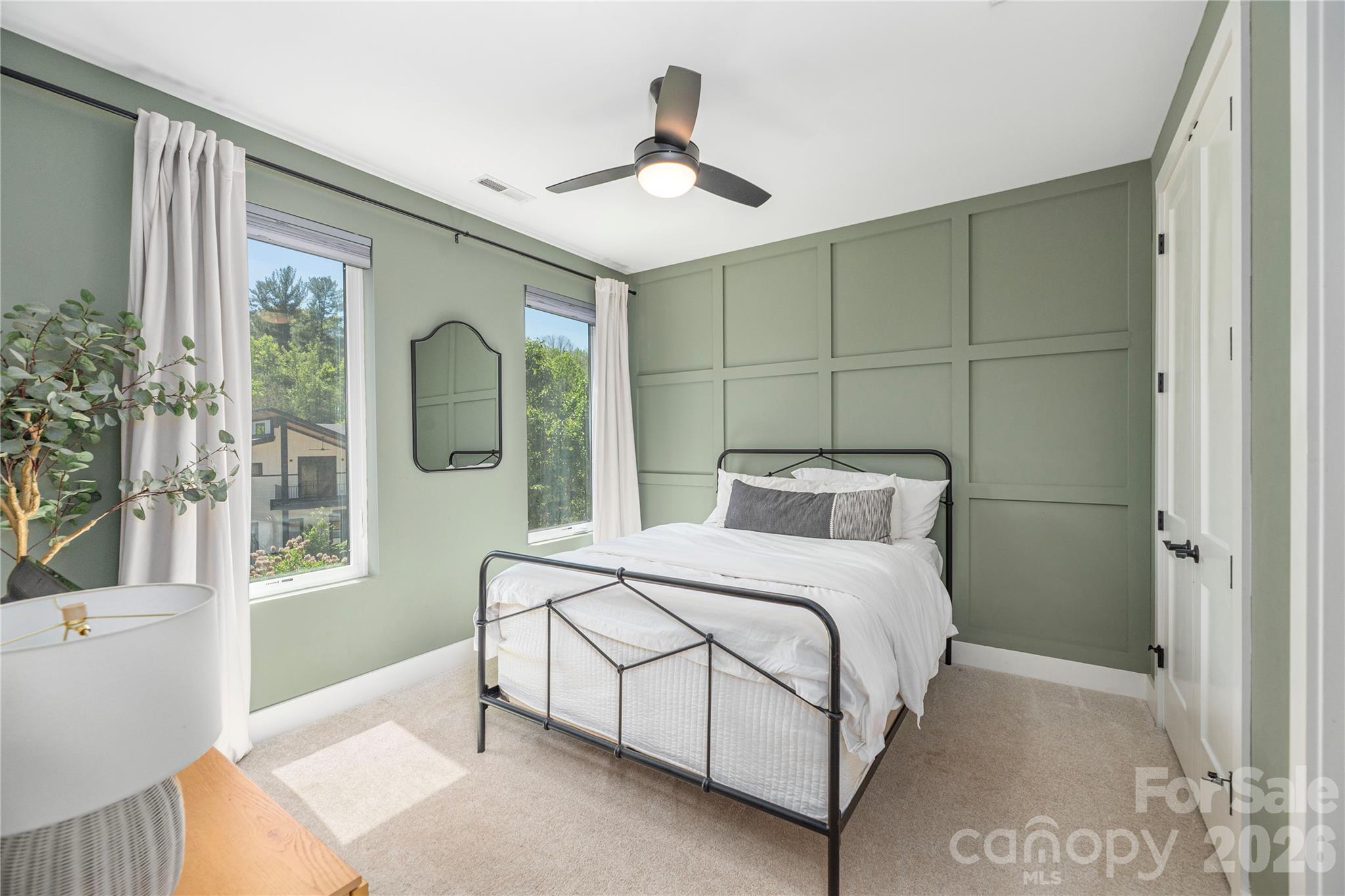 206 Torch Light Way — Asheville