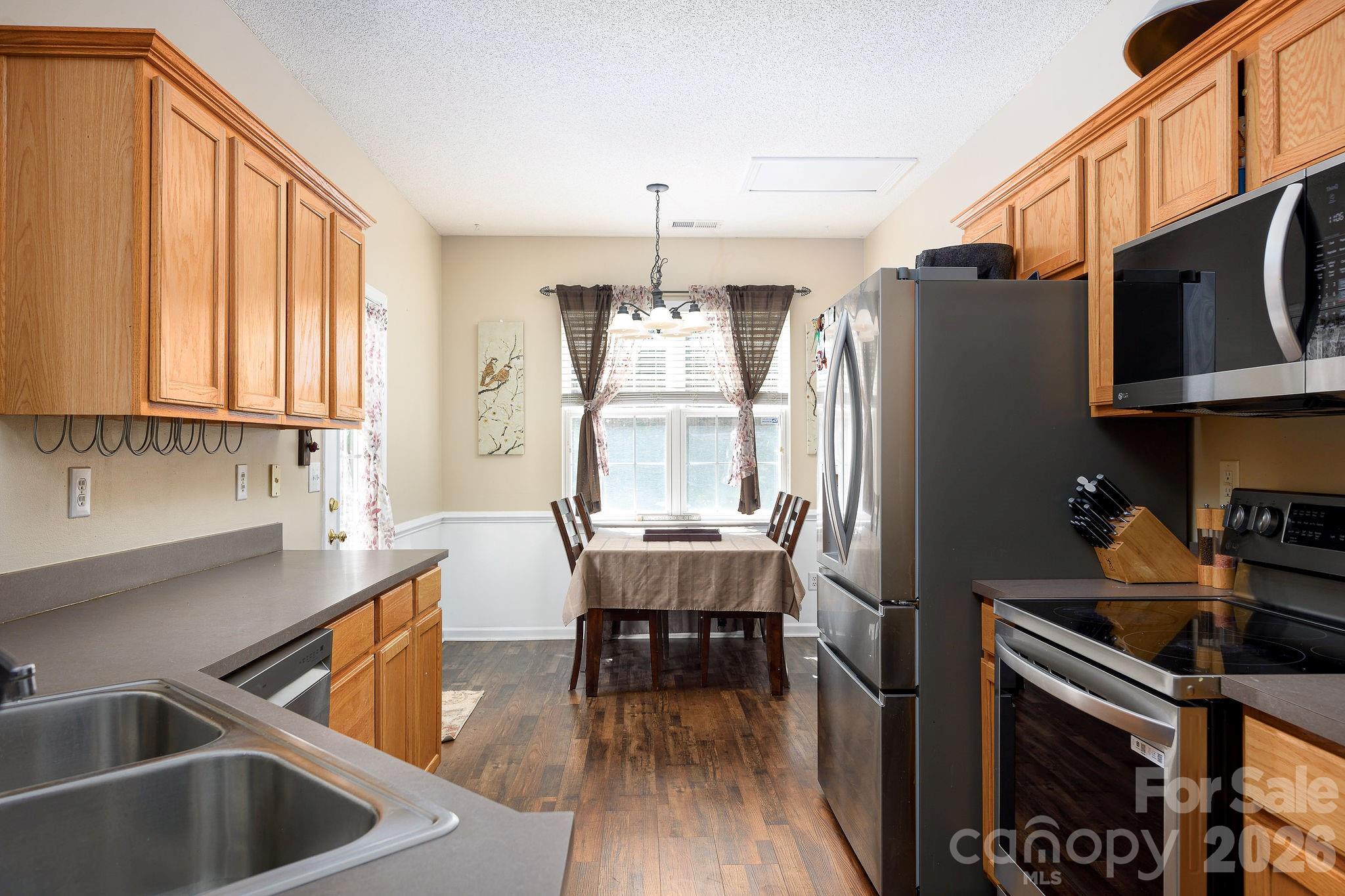 2926 Crawford Brook Lane — Charlotte