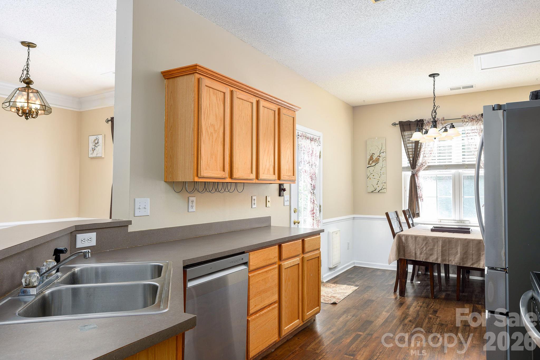 2926 Crawford Brook Lane — Charlotte
