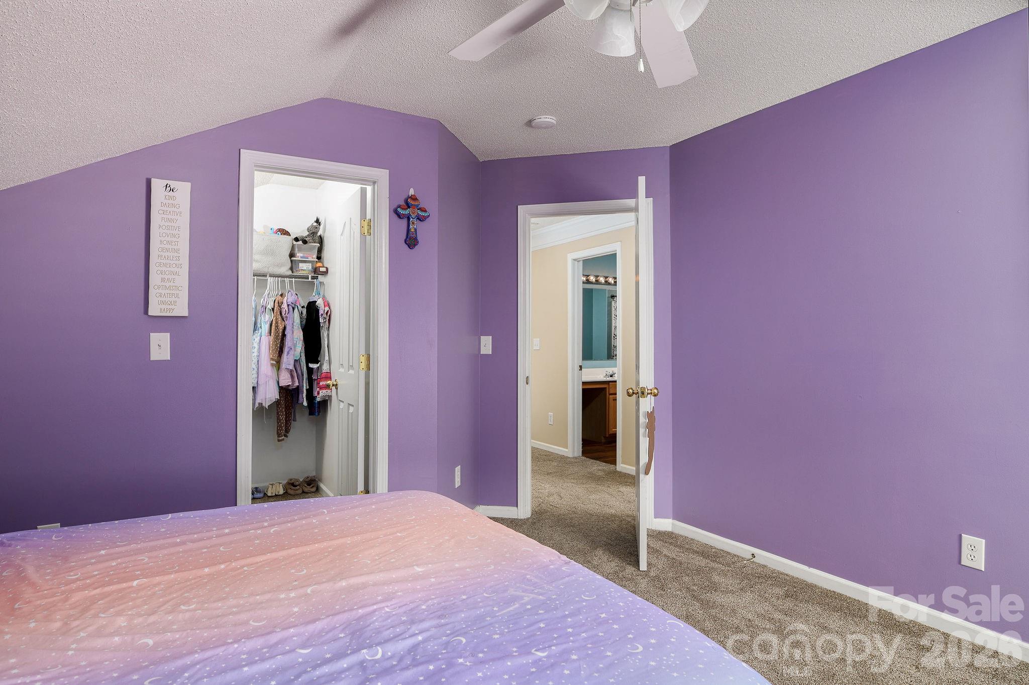 2926 Crawford Brook Lane — Charlotte