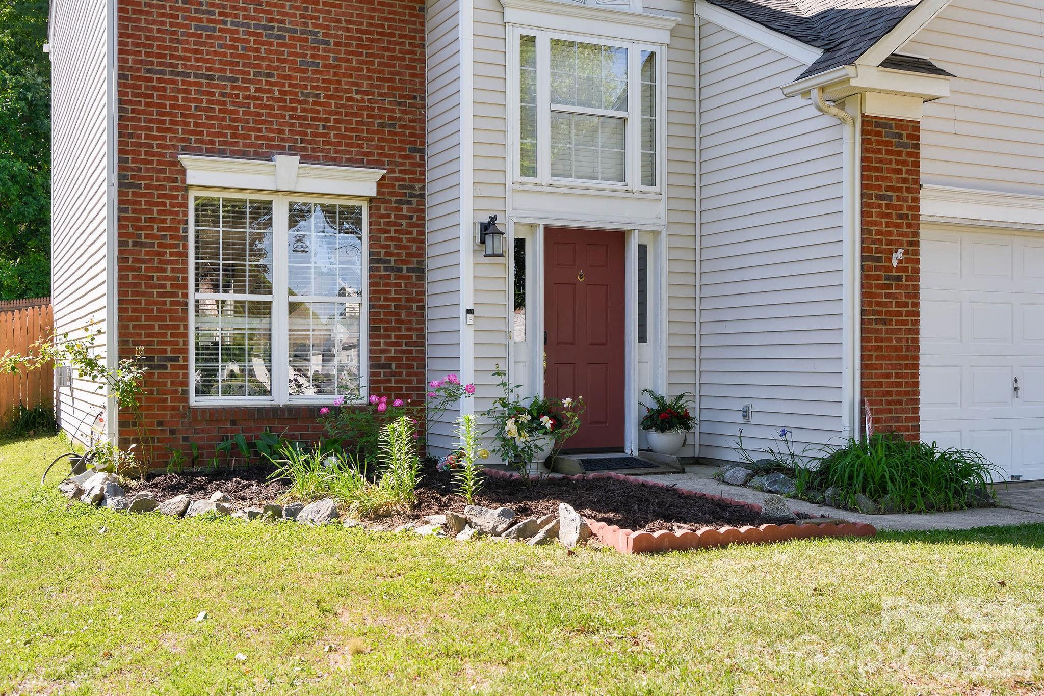 2926 Crawford Brook Lane — Charlotte