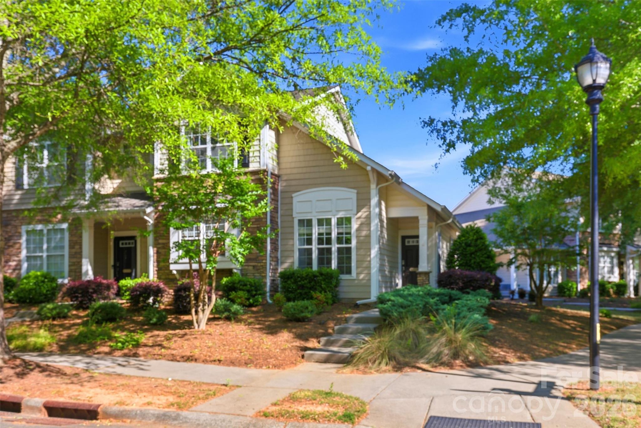8000 Whitehawk Hill Road — Waxhaw