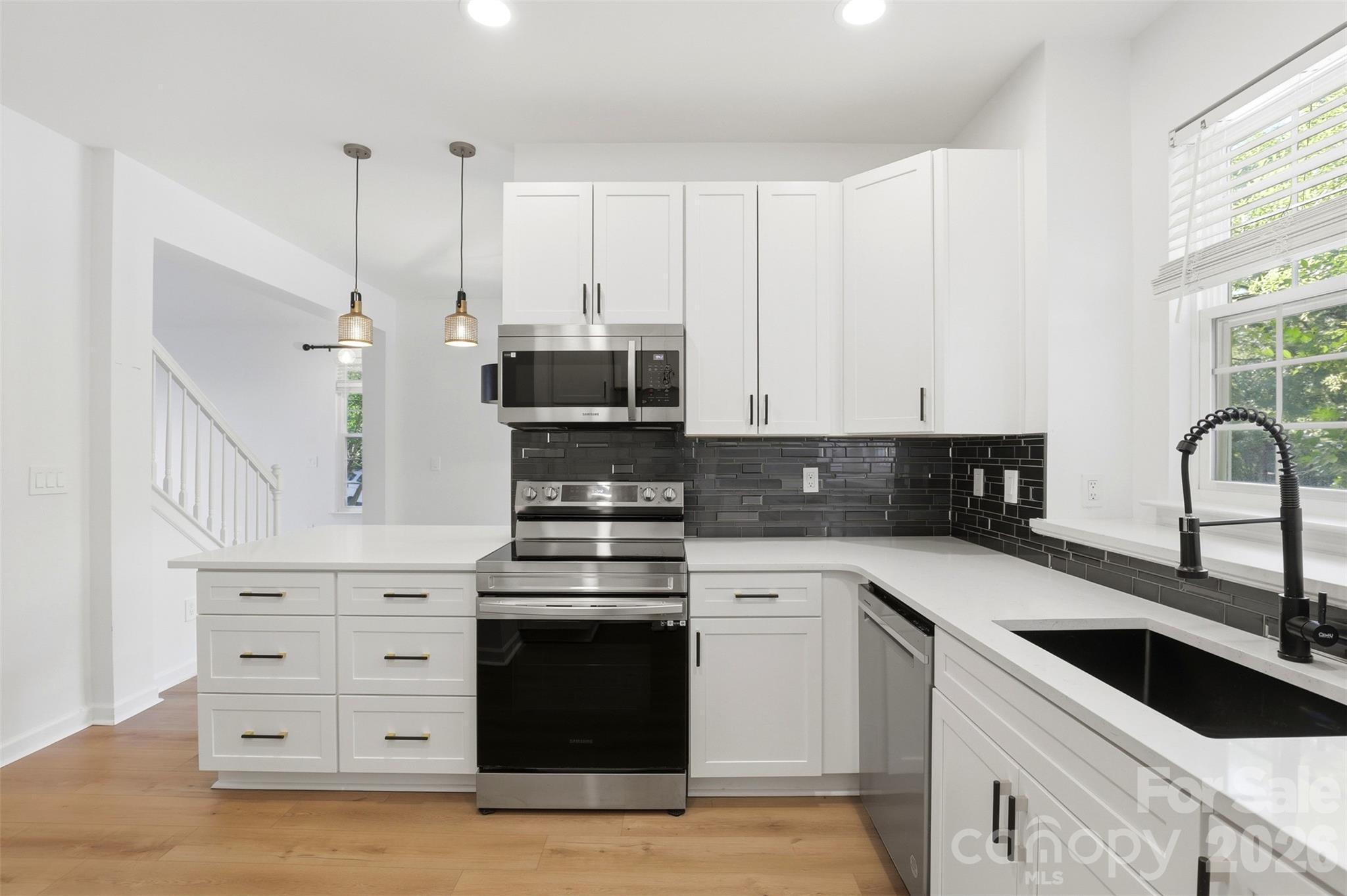 8000 Whitehawk Hill Road — Waxhaw