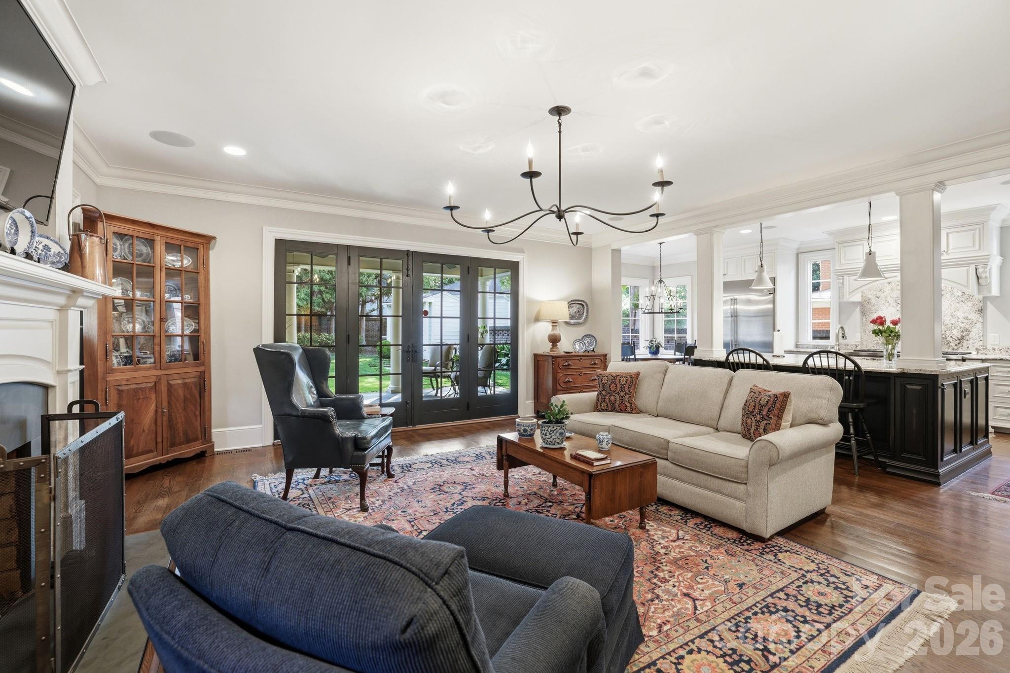 309 Hempstead Place — Charlotte
