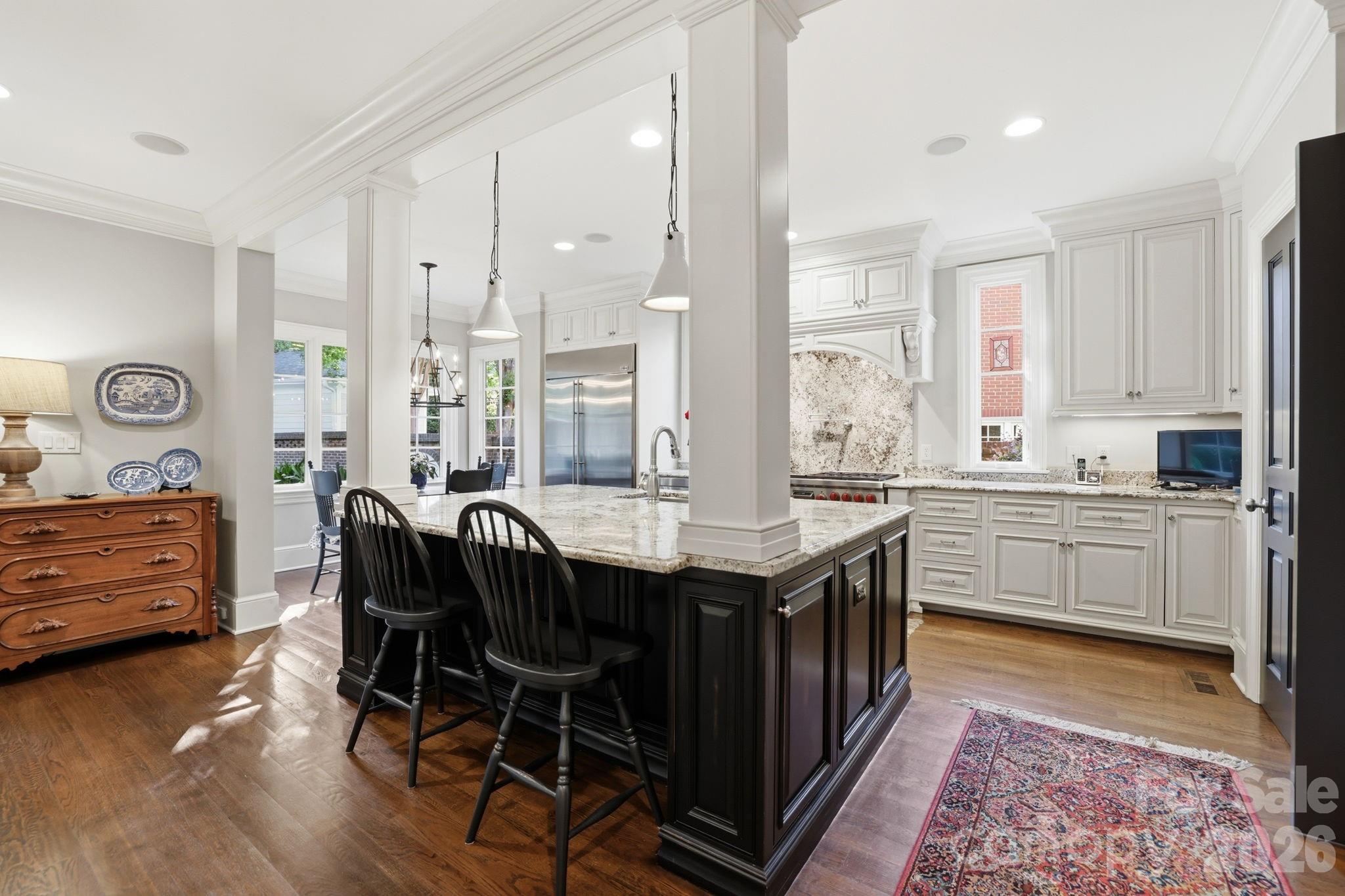 309 Hempstead Place — Charlotte