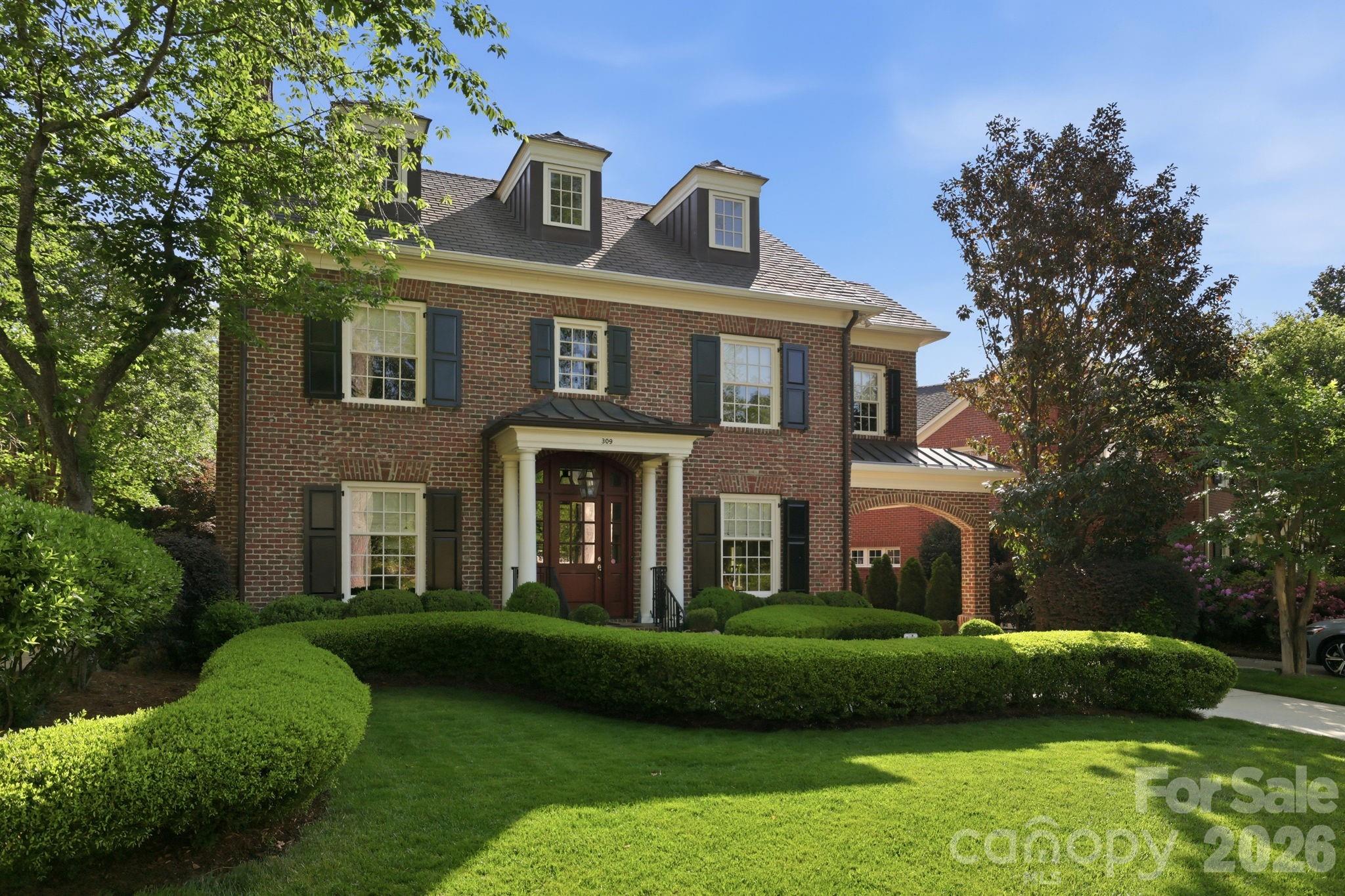 309 Hempstead Place — Charlotte