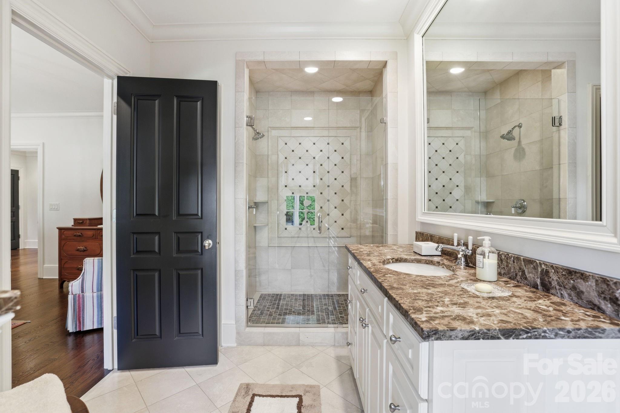 309 Hempstead Place — Charlotte