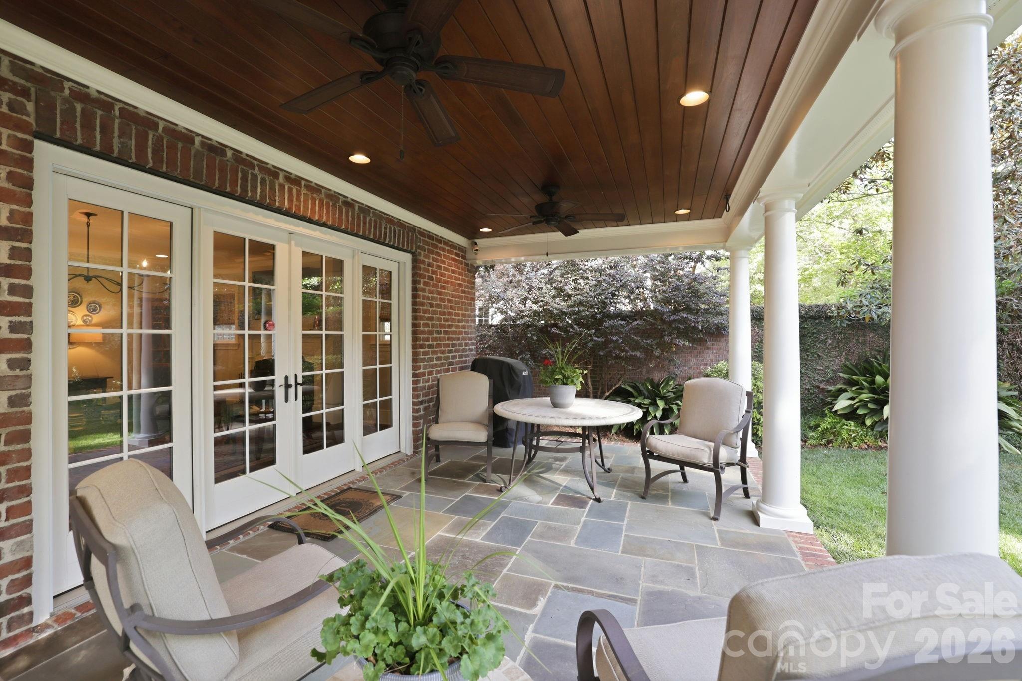 309 Hempstead Place — Charlotte