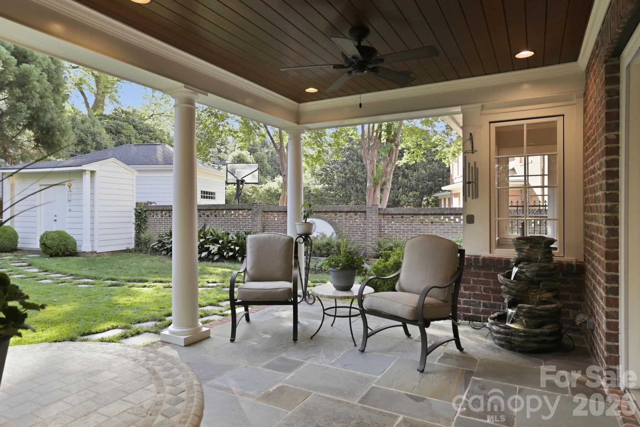 309 Hempstead Place — Charlotte