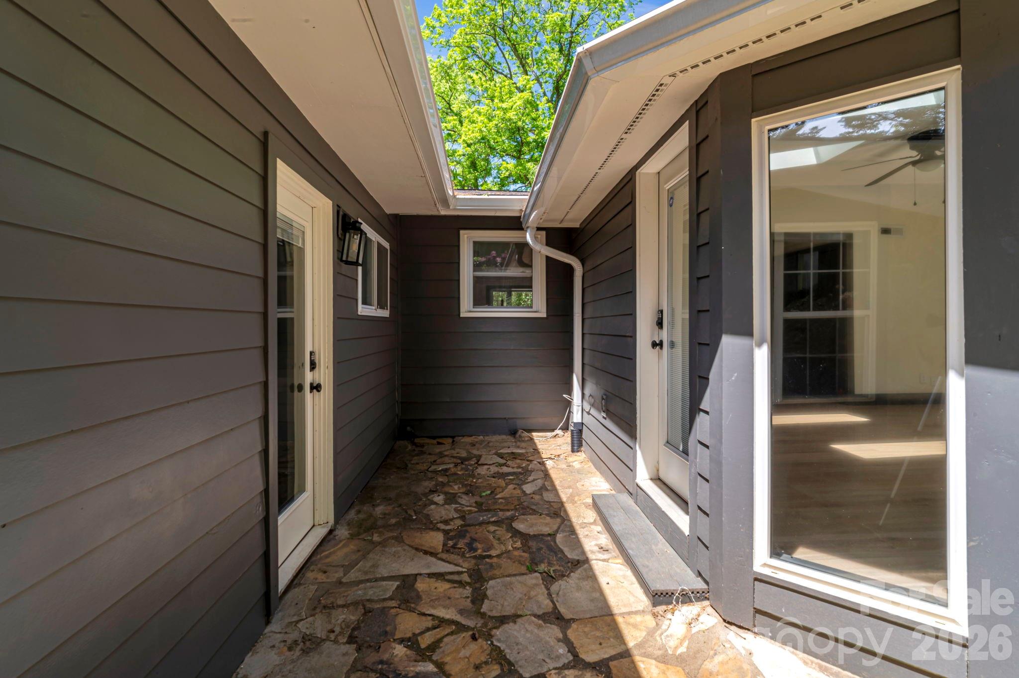 35 Timberview Drive — Arden