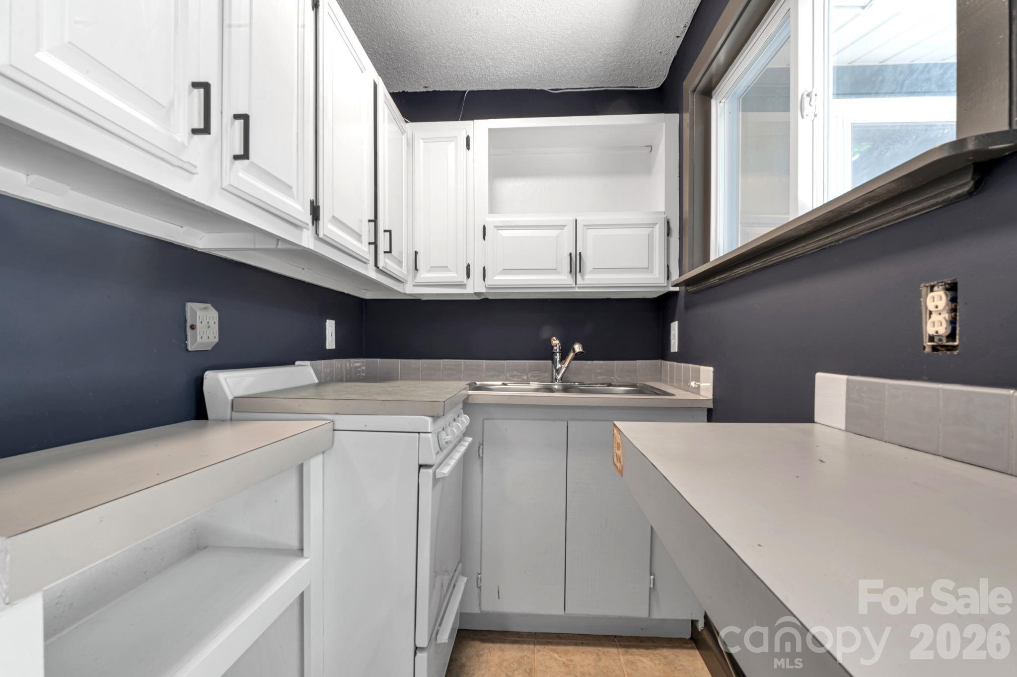 35 Timberview Drive — Arden